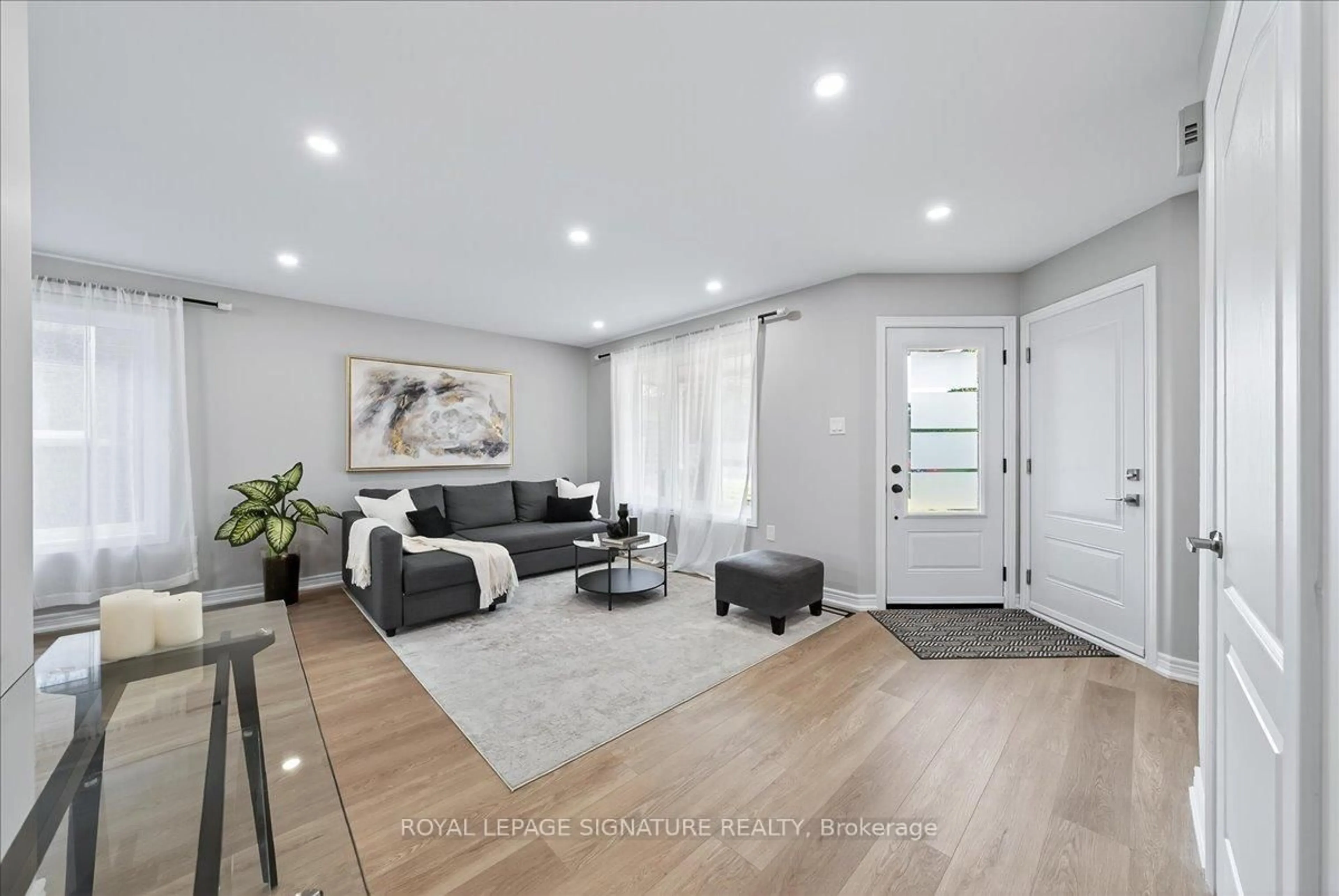 Living room with furniture, unknown for 83 Sun King Cres, Barrie Ontario L4M 7K4