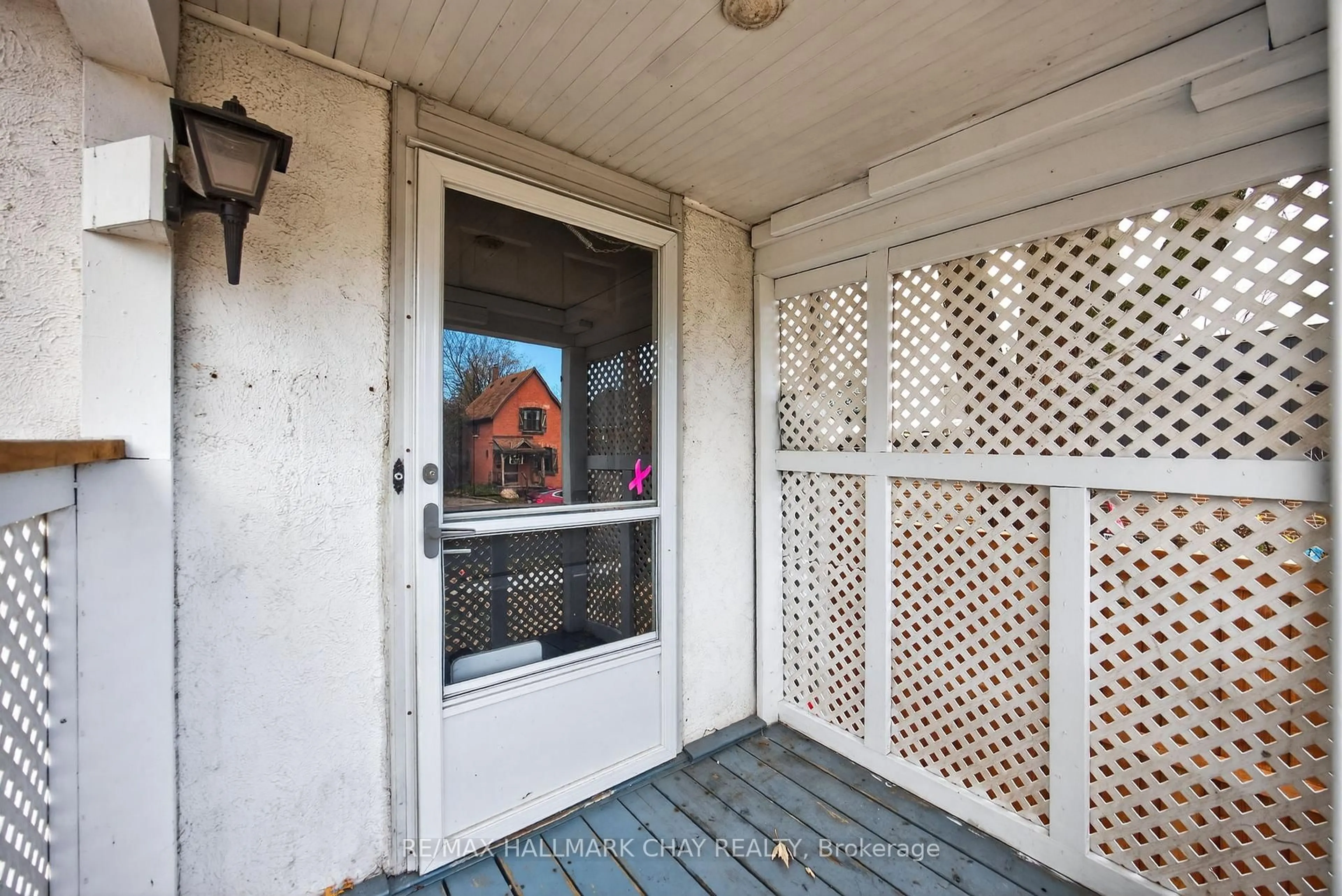 Unknown for 114 Burton Ave, Barrie Ontario L4N 2R8