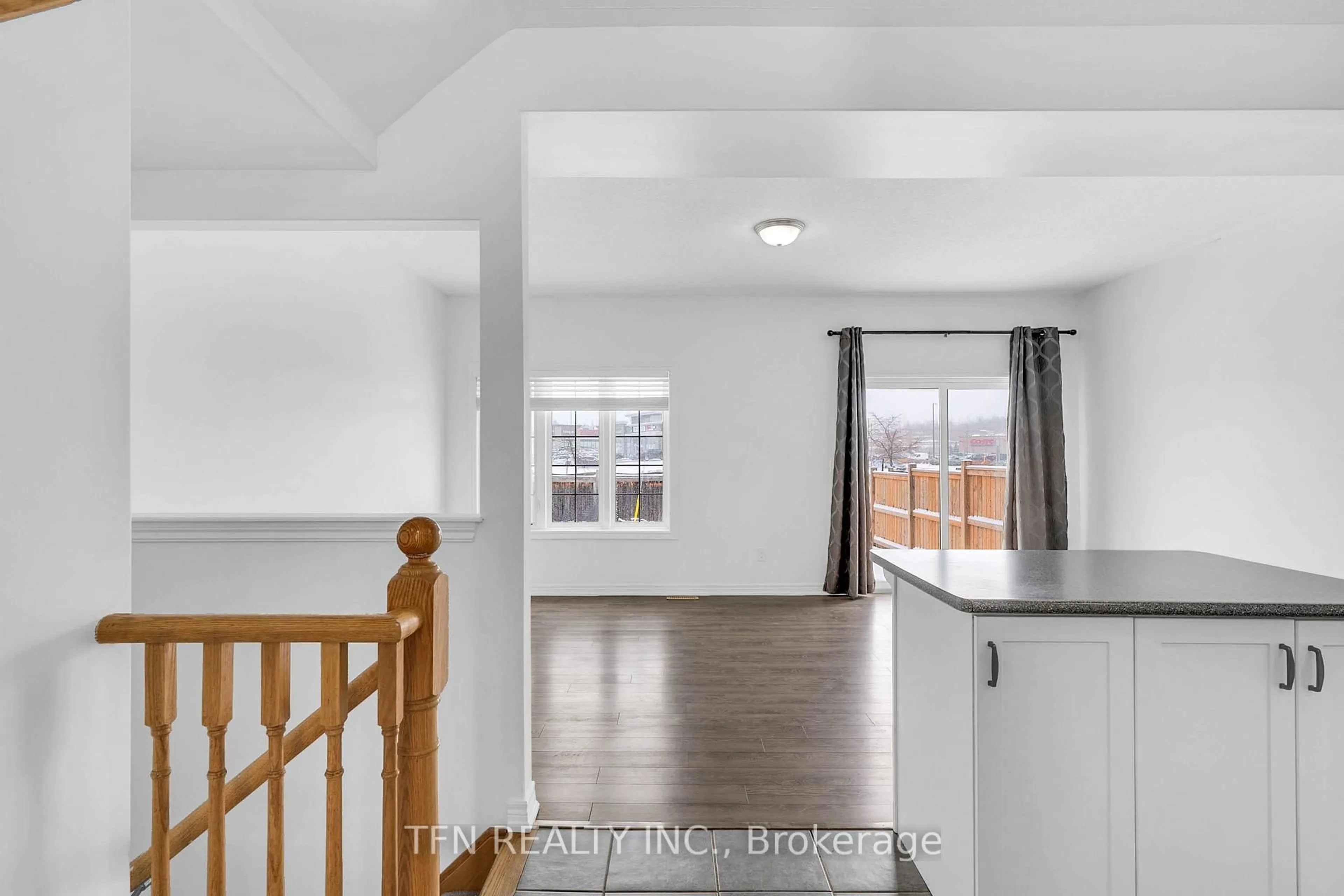 Unknown for 9 Isabella Dr, Orillia Ontario L3V 0E2