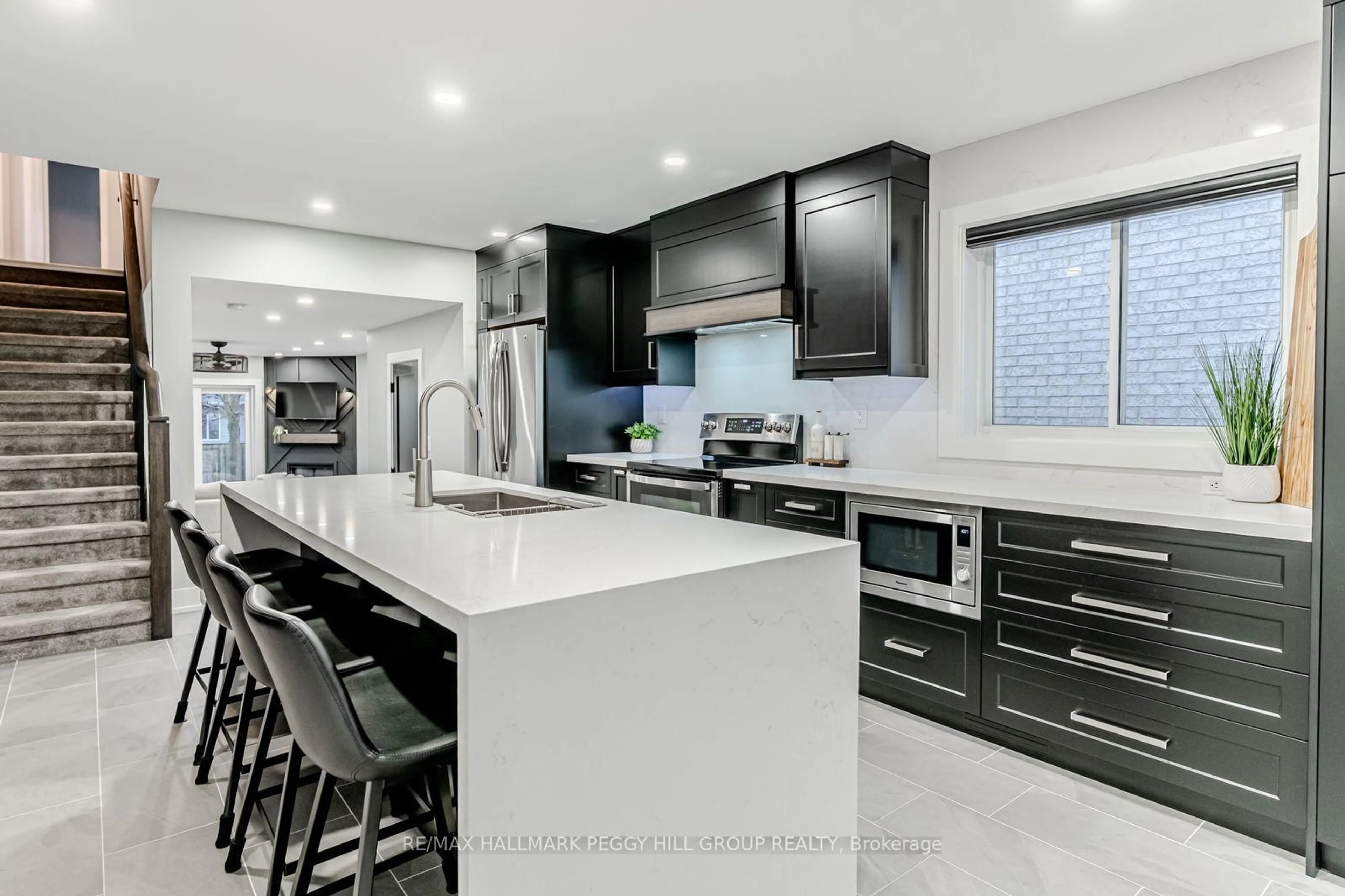 Contemporary kitchen, ceramic/tile floor for 50 Downing Cres, Barrie Ontario L4N 8V6
