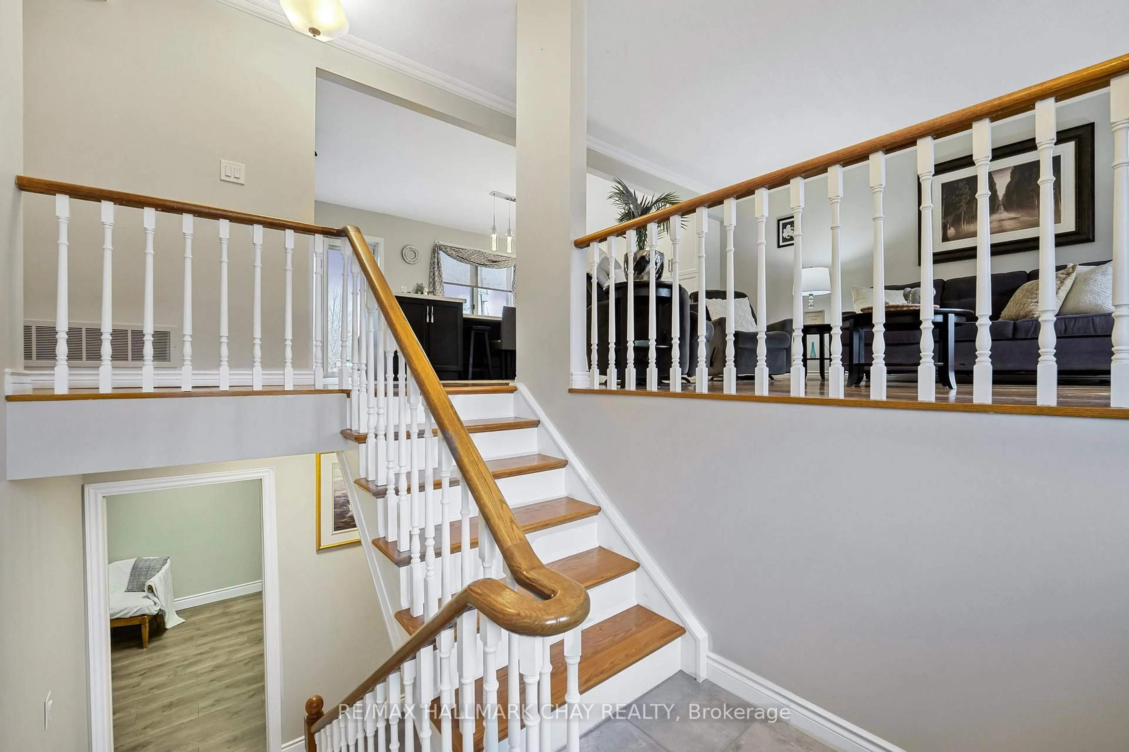 Unknown for 40 Idlewood Dr, Springwater Ontario L9X 0P5