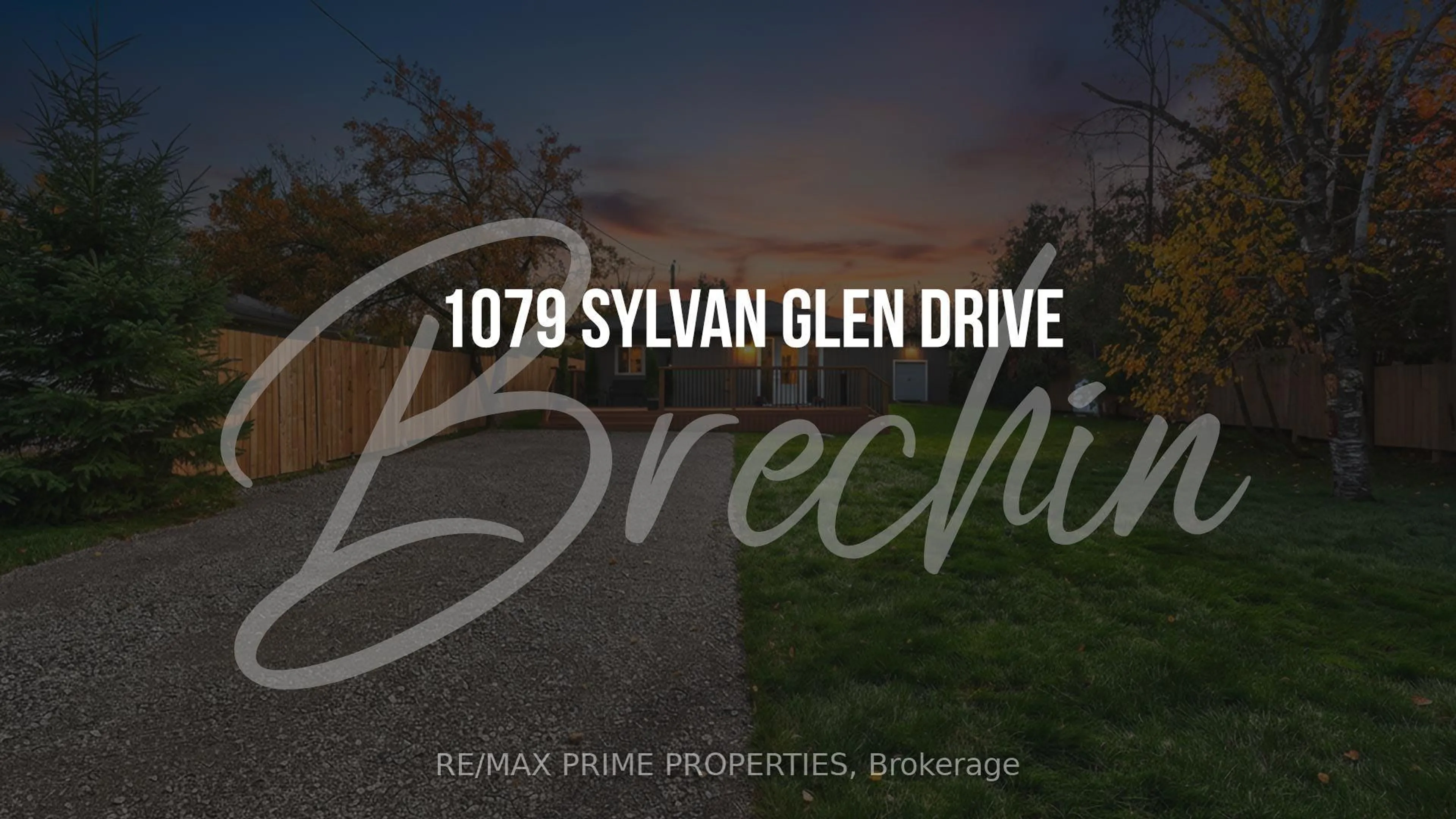 A pic from outside/outdoor area/front of a property/back of a property/a pic from drone, street for 1079 Sylvan Glen Dr, Ramara Ontario L0K 1B0