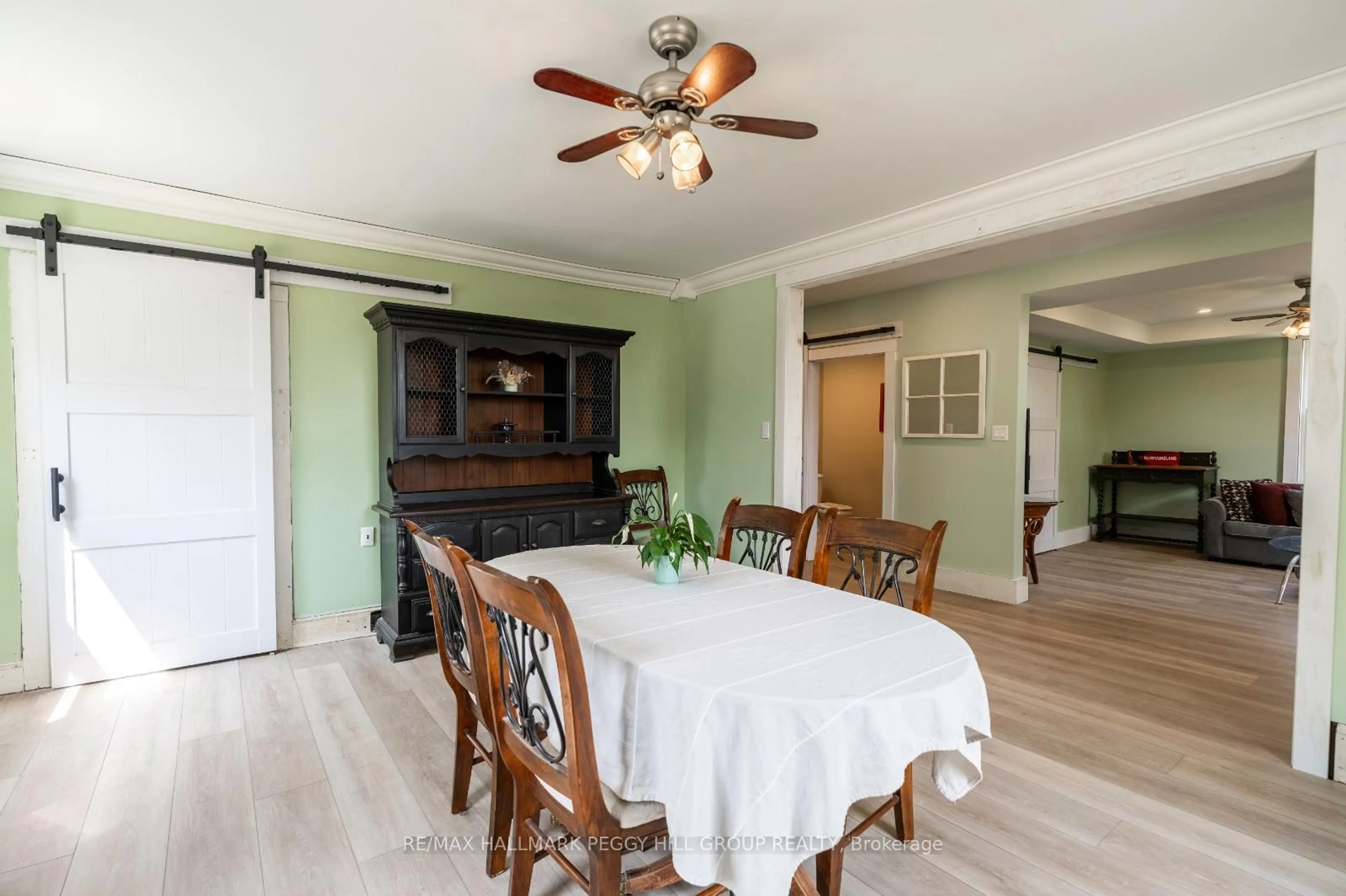 Dining room, wood/laminate floor for 4396 Penetanguishene Rd, Springwater Ontario L0L 1V0