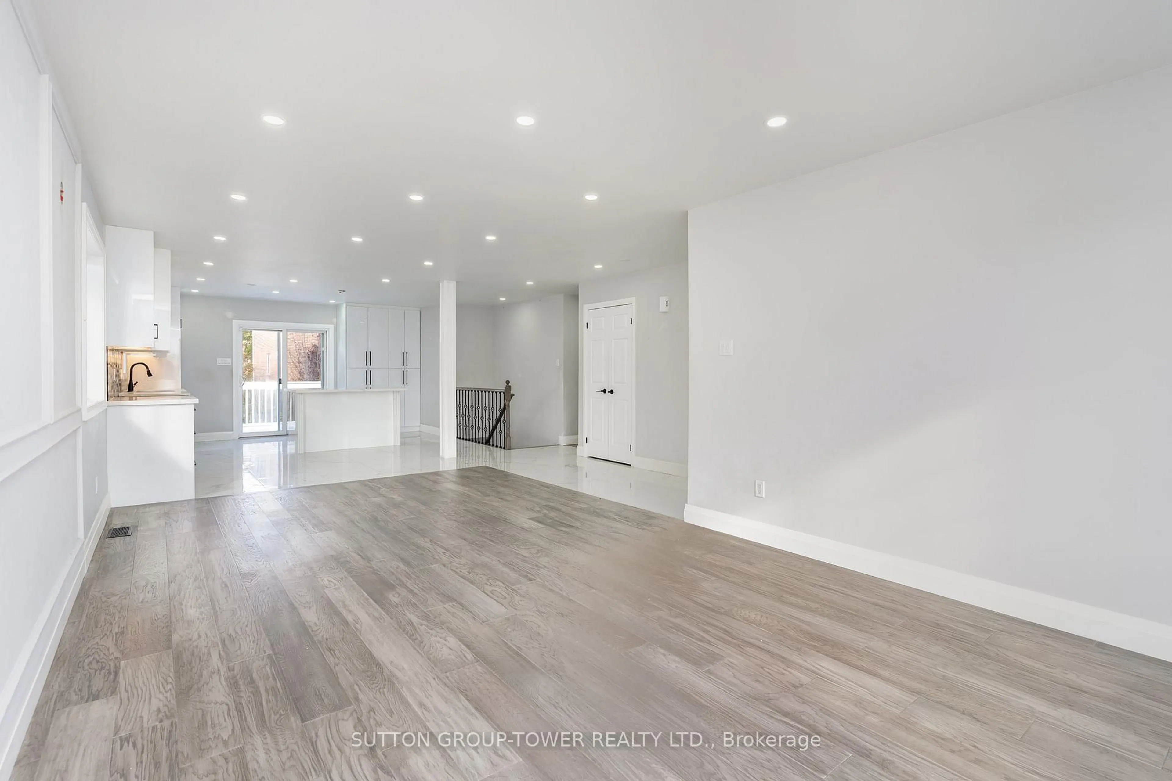 Unknown for 90 Sproule Dr, Barrie Ontario L4N 0W6