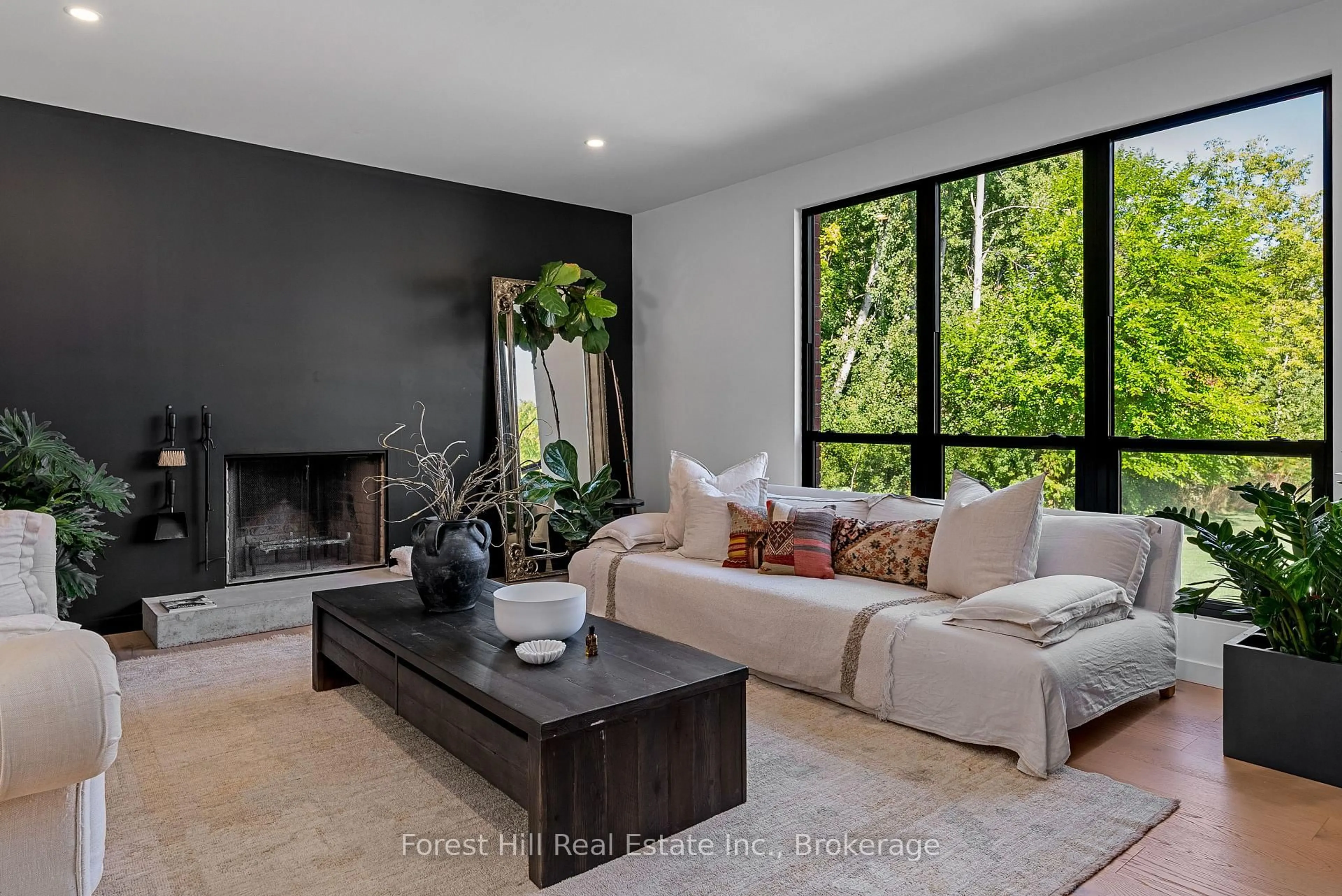 Living room with furniture, unknown for 854 Sixth St, Clearview Ontario L9Y 3Y9