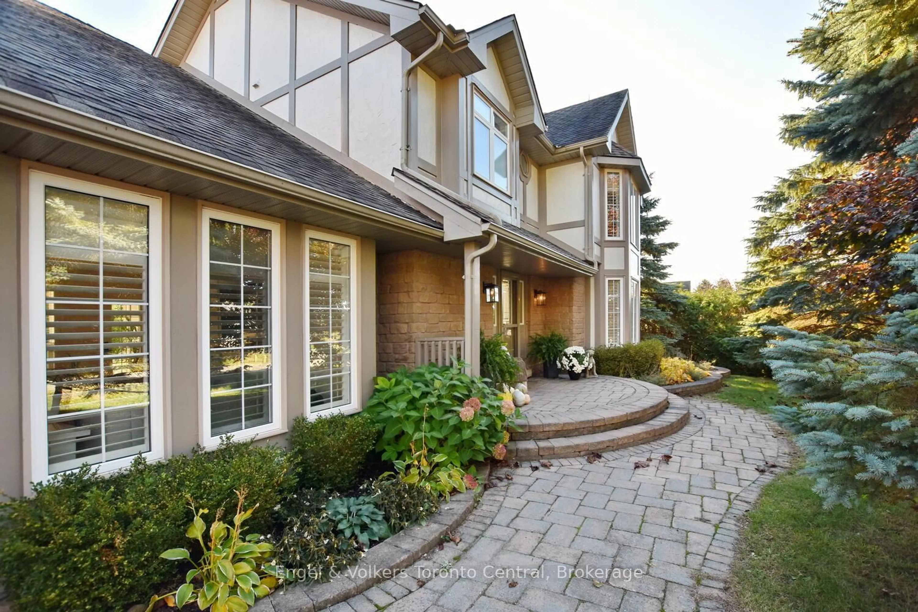 Home with brick exterior material, street for 55 Highland Dr, Oro-Medonte Ontario L0L 2L0