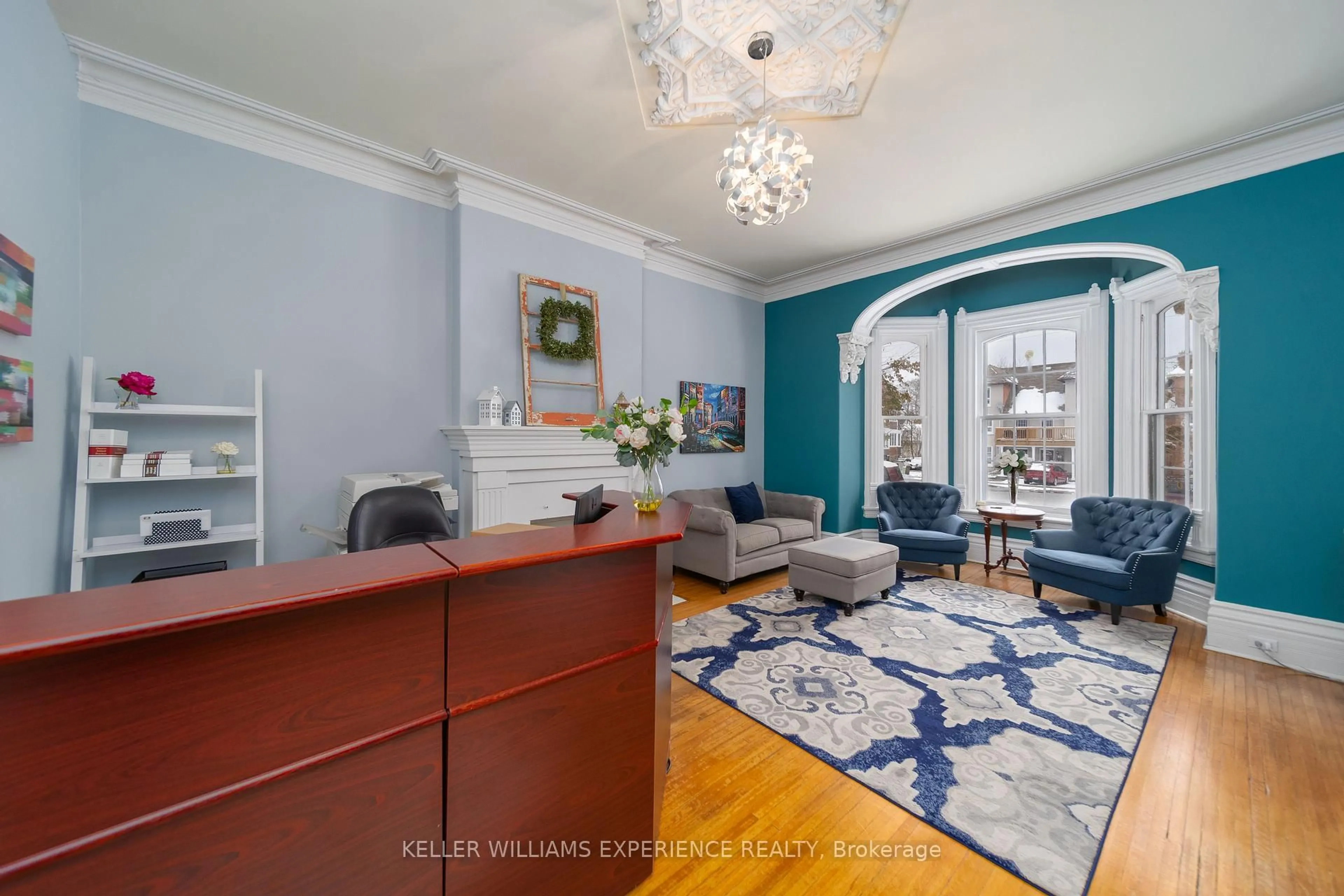 Unknown for 72 High St, Barrie Ontario L4N 1W4