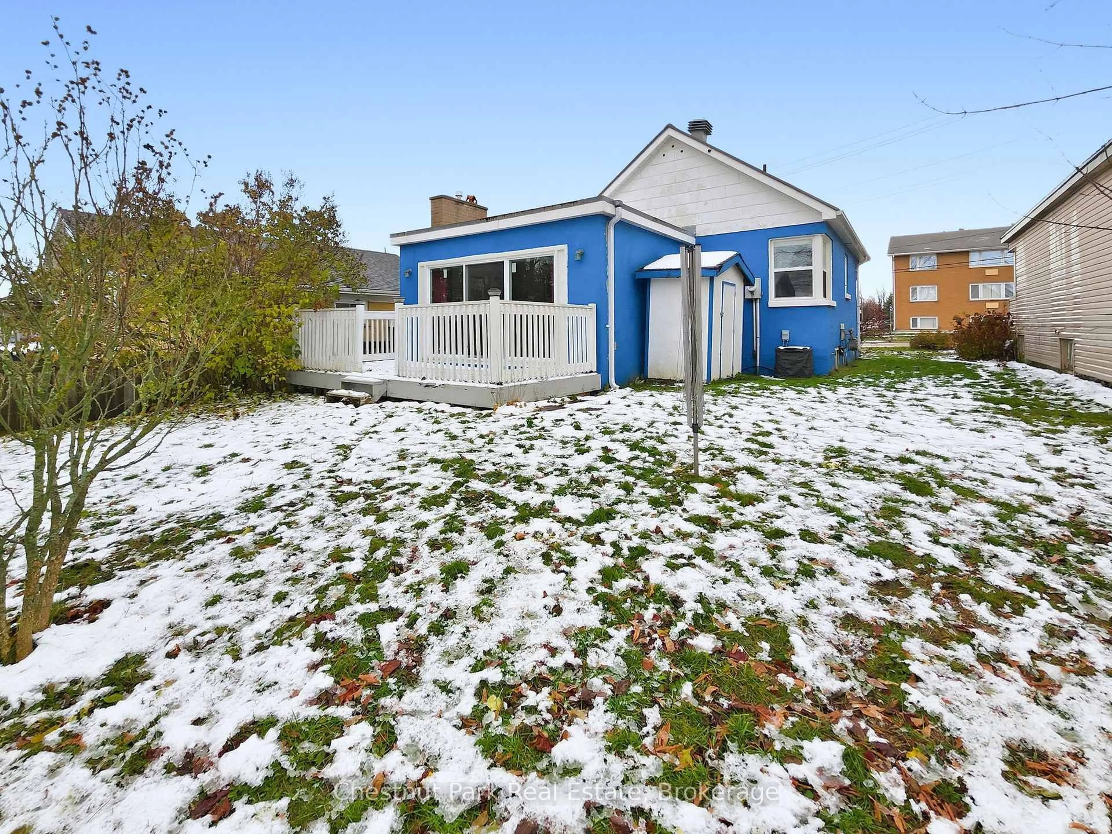 Unknown for 318 West St, Orillia Ontario L3V 5E2