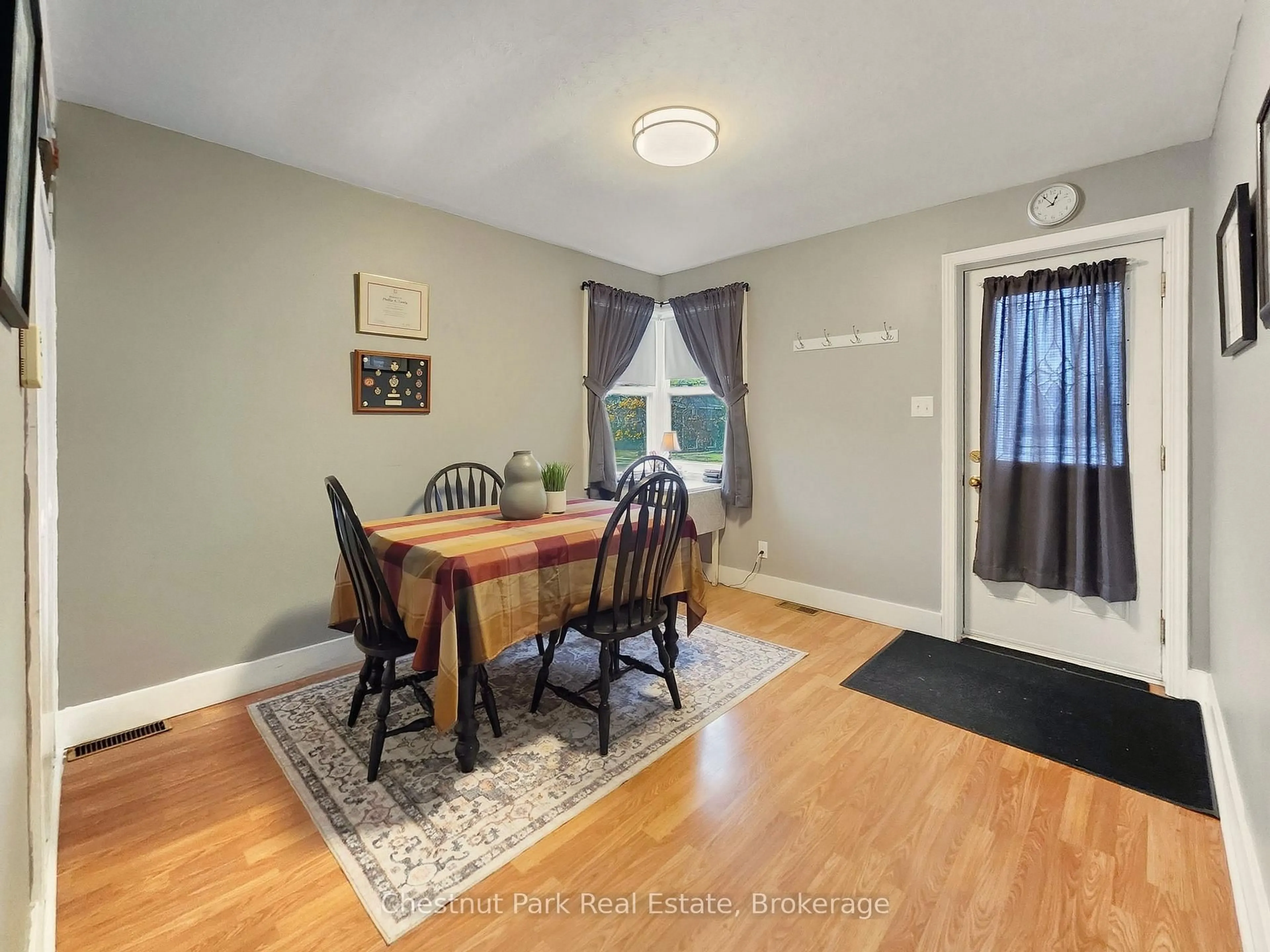 Dining room, unknown for 318 West St, Orillia Ontario L3V 5E2