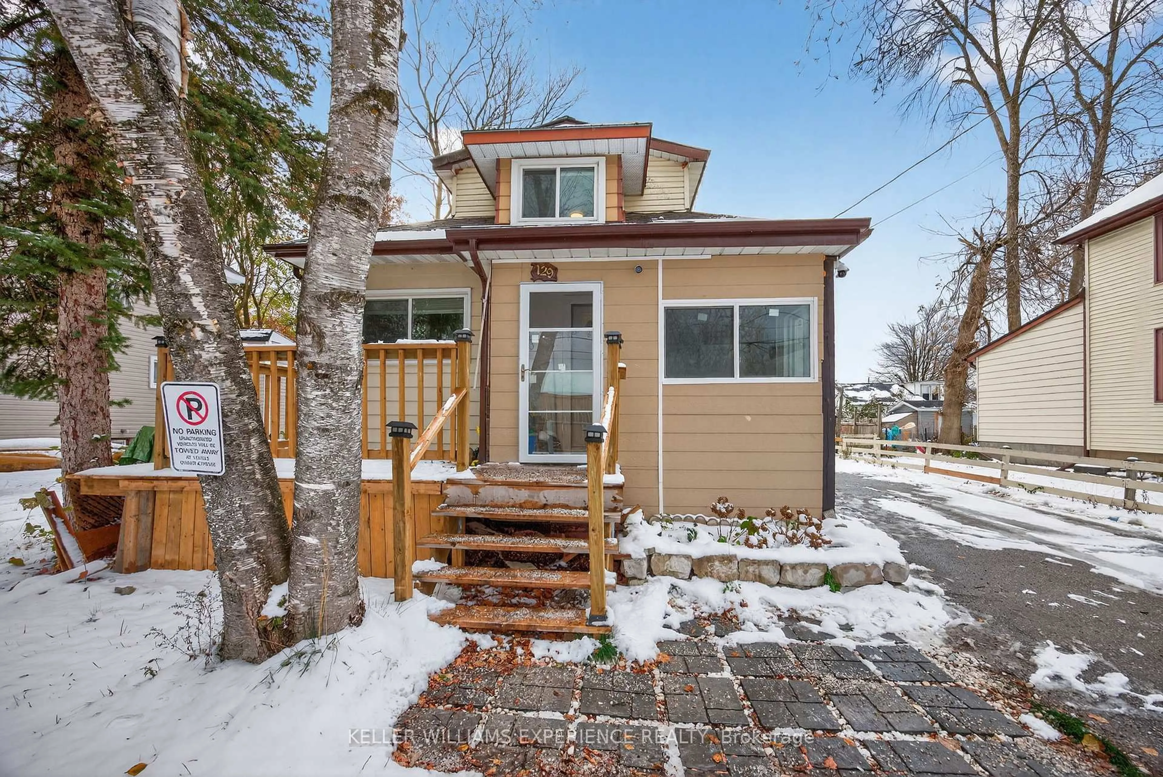 Unknown for 129 DUNLOP St, Orillia Ontario L3V 5P6