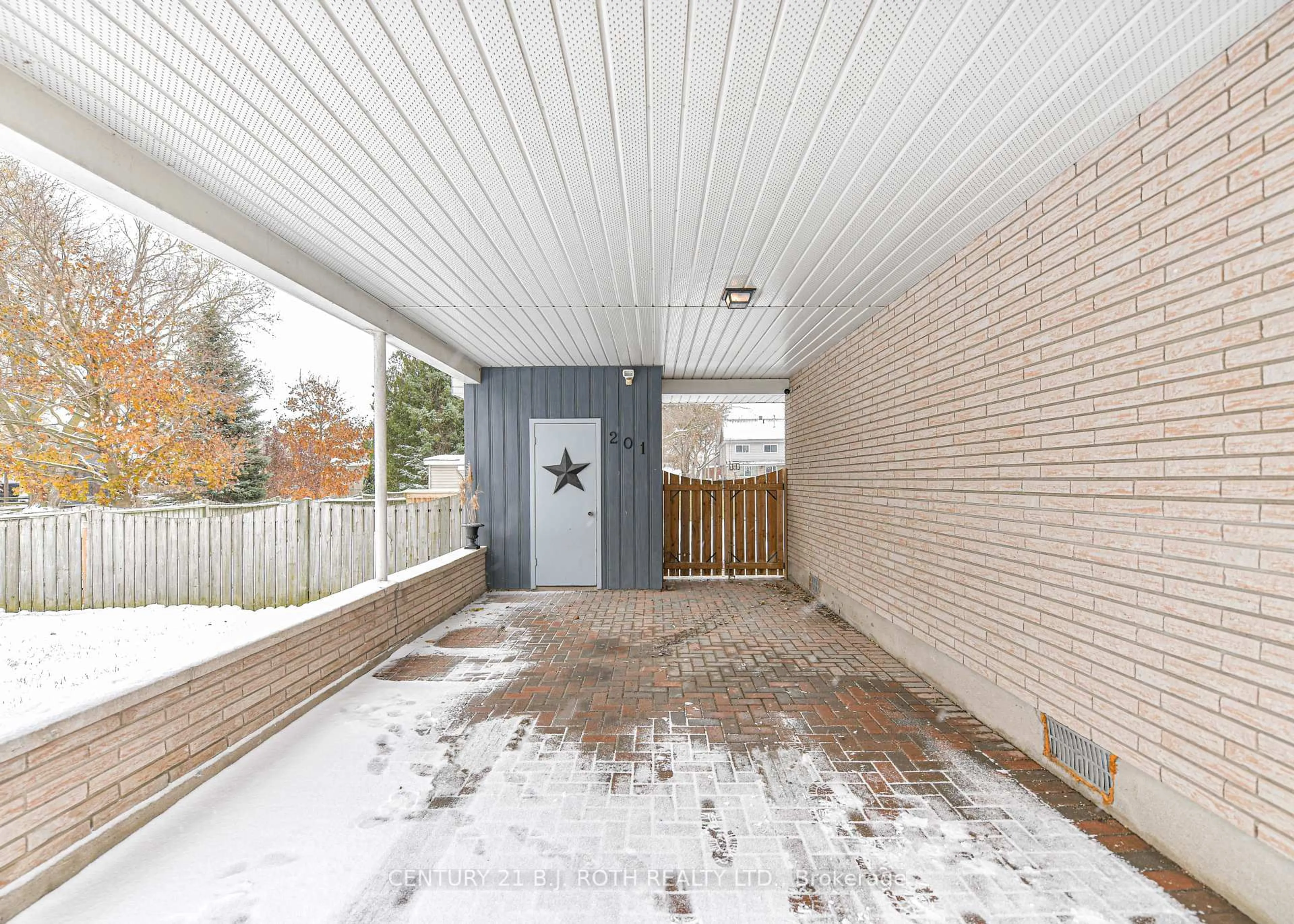 Unknown for 201 Point St, Clearview Ontario L0M 1S0