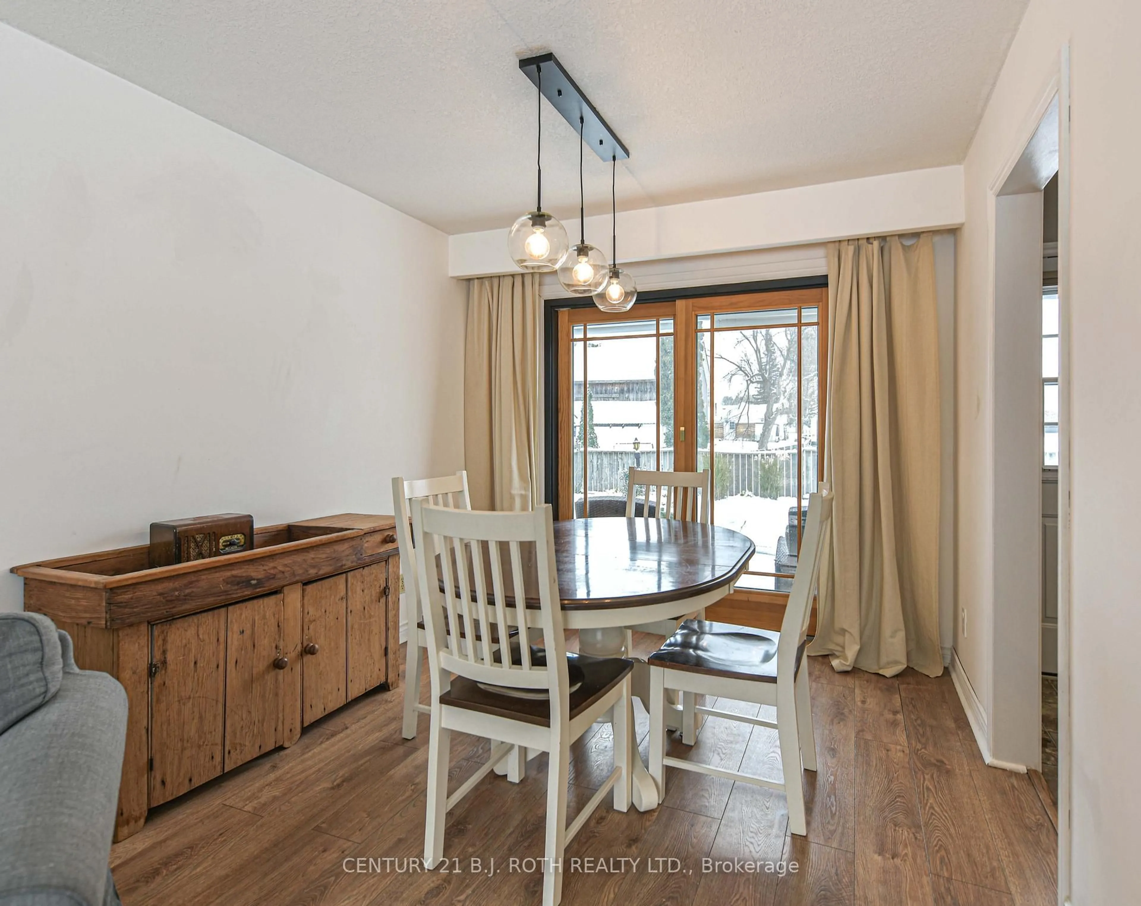 Dining room, wood/laminate floor for 201 Point St, Clearview Ontario L0M 1S0