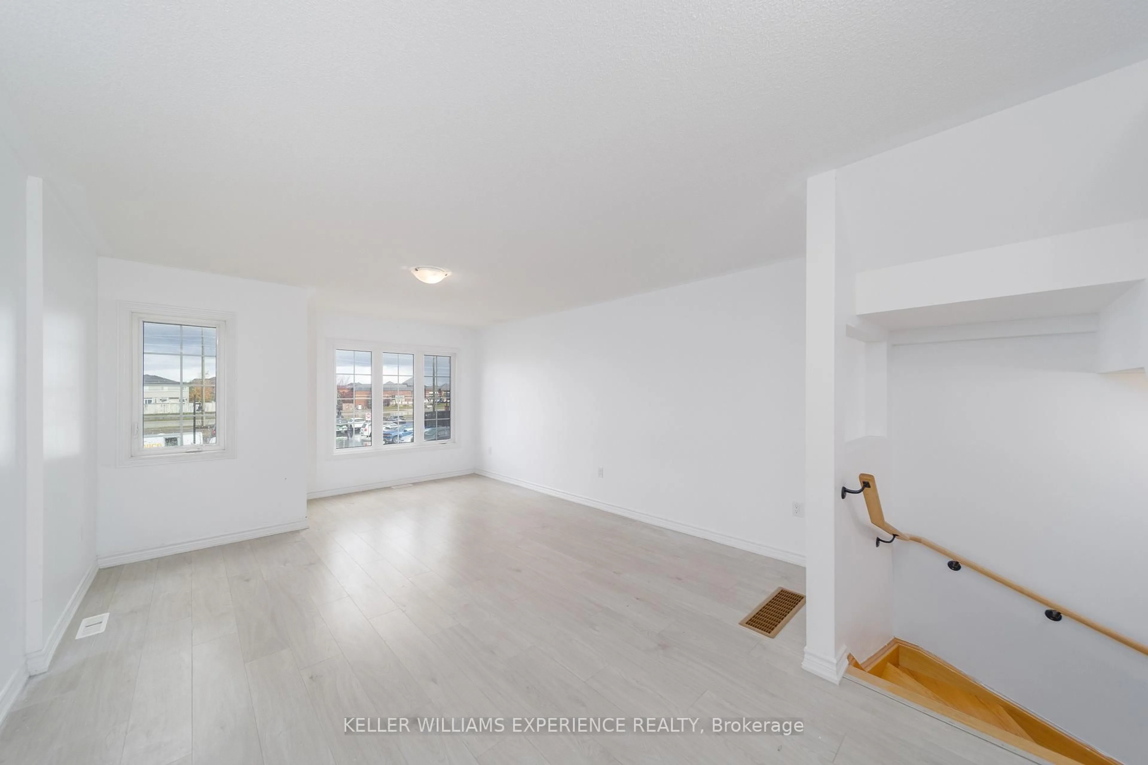 A pic of a room for 25 Tobias Lane, Barrie Ontario L9J 0T8