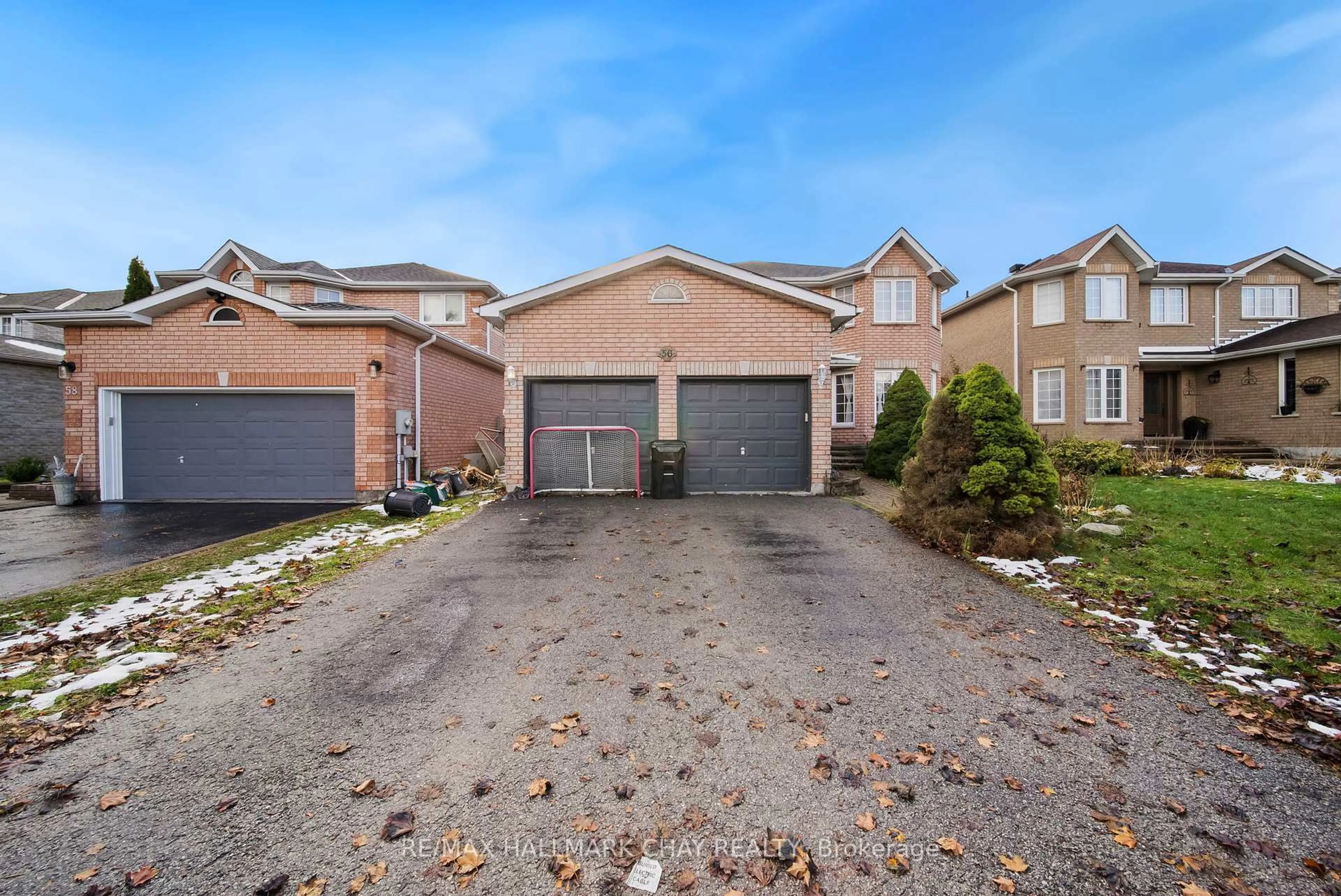 A pic from outside/outdoor area/front of a property/back of a property/a pic from drone, street for 56 Hubbert Cres, Barrie Ontario L4N 9M4
