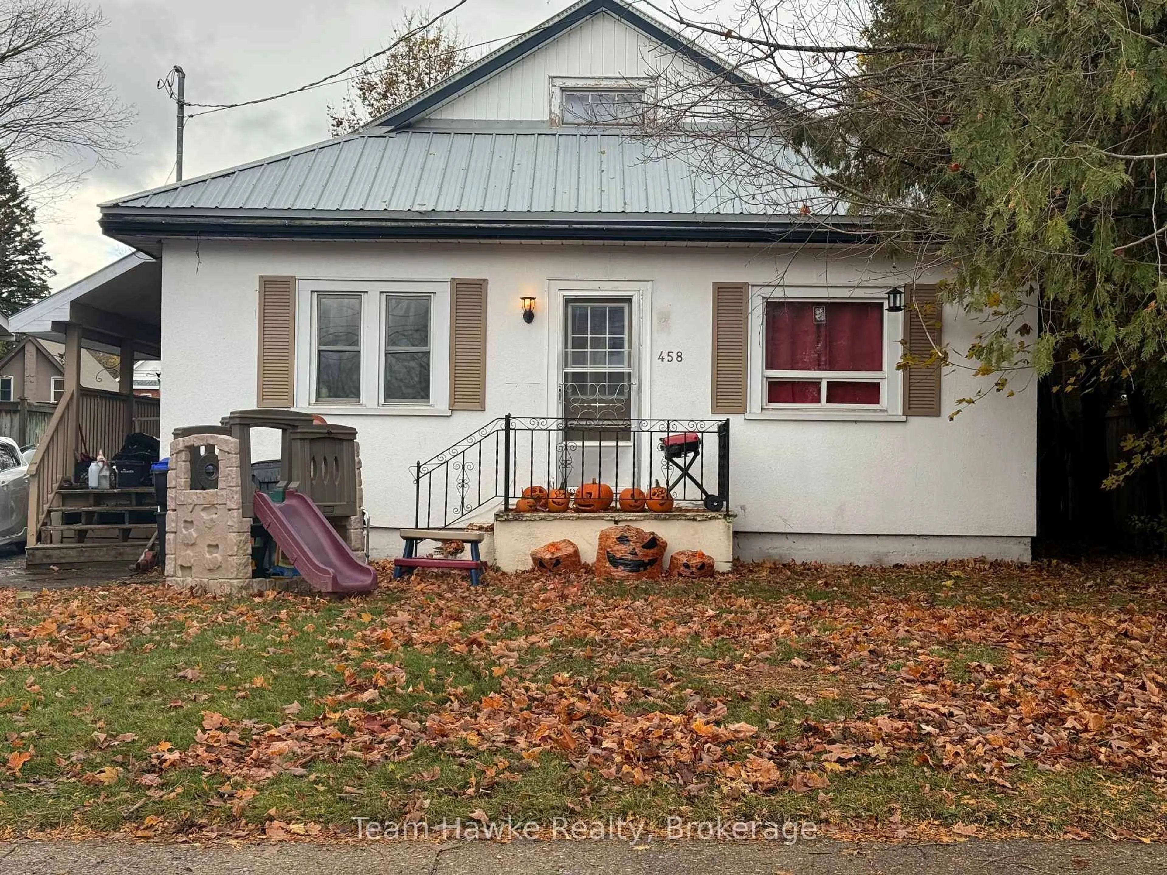 Unknown for 458 Russell St, Midland Ontario L4R 3B3