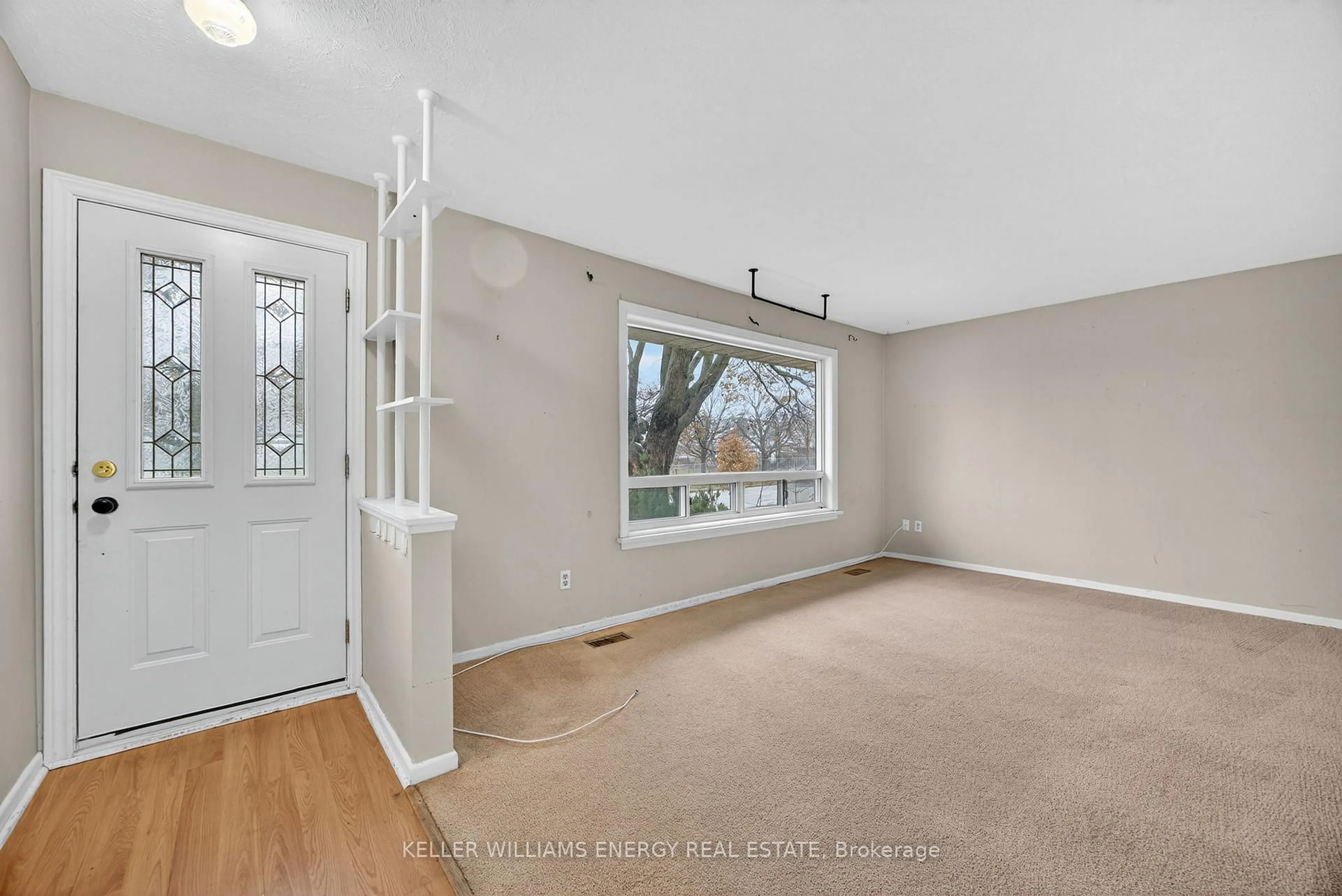 Unknown for 76 Rose St, Barrie Ontario L4M 2T2