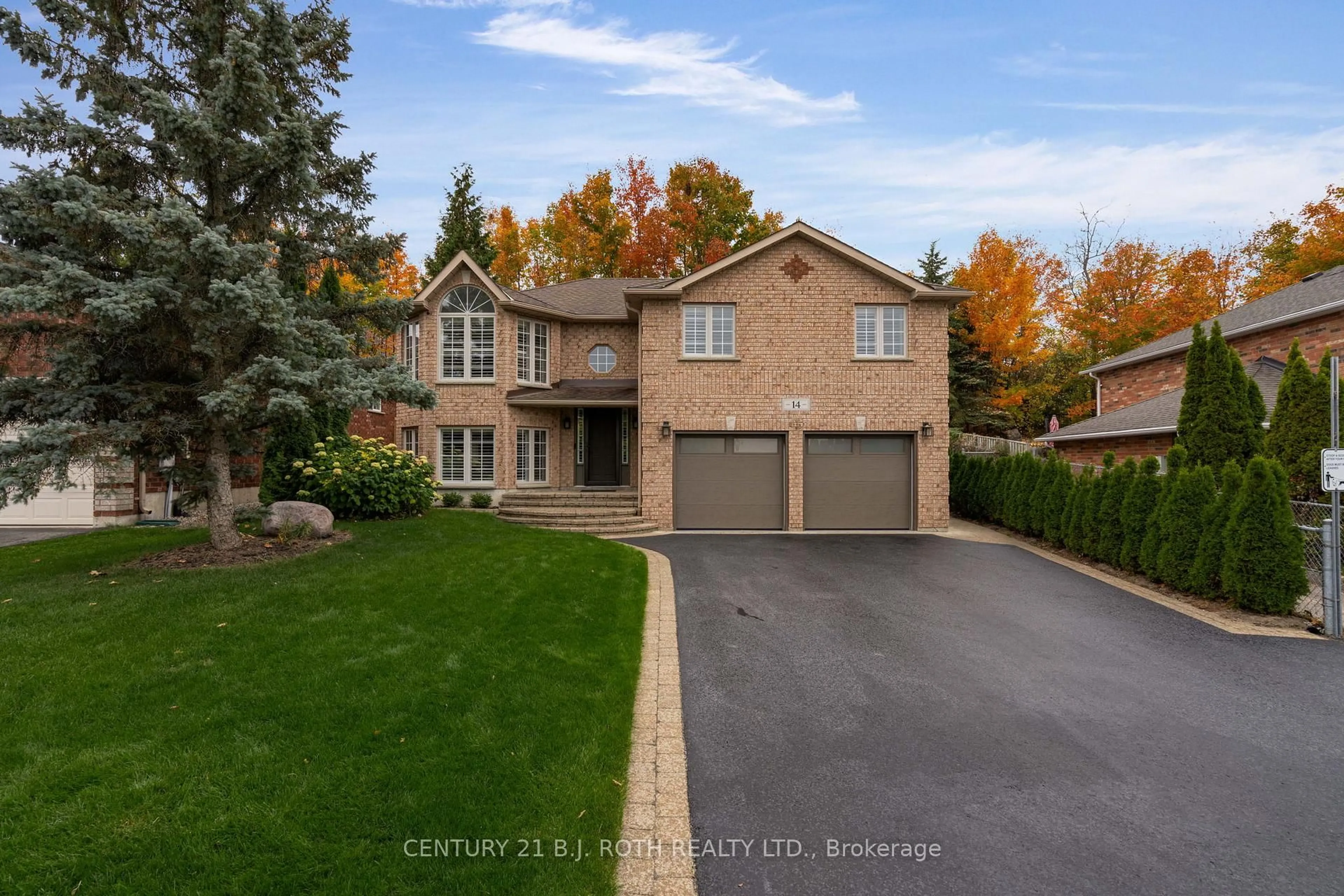 Home with brick exterior material, street for 14 Brookfield Cres, Barrie Ontario L4N 9R4