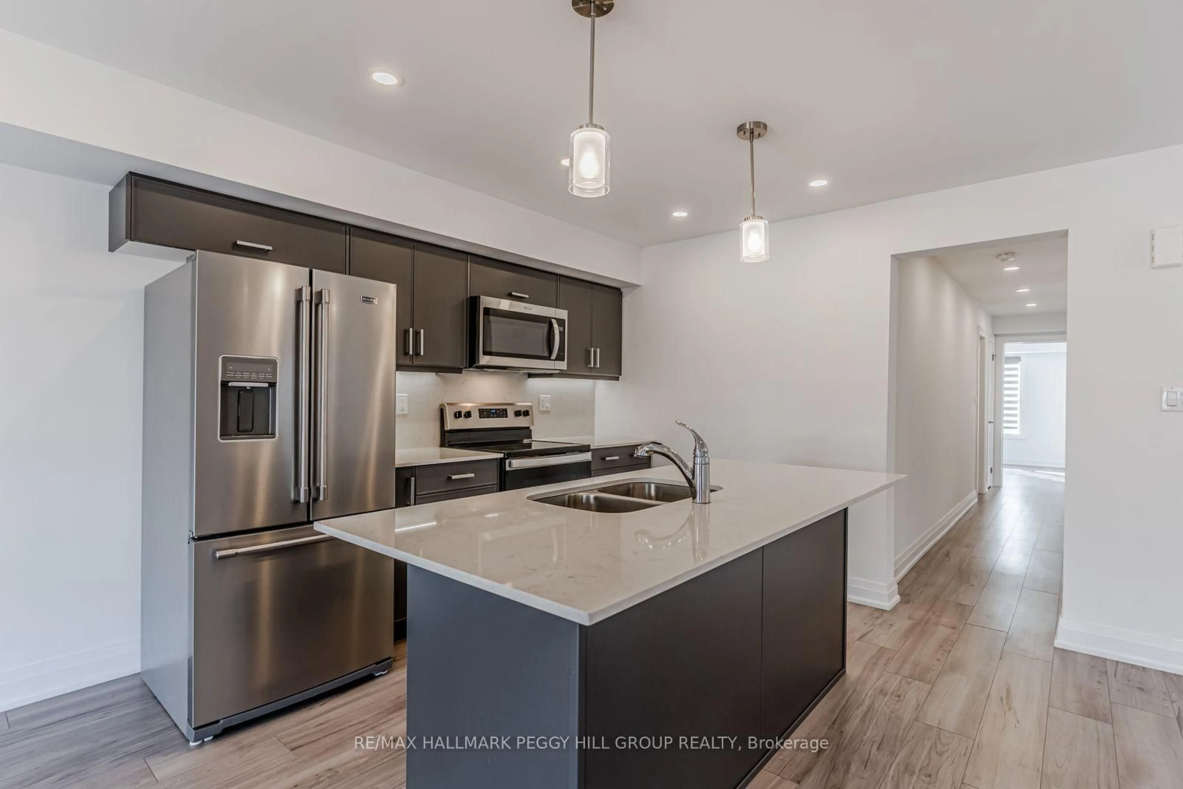 Open concept kitchen, unknown for 23 Hay Lane #5, Barrie Ontario L9J 0V6