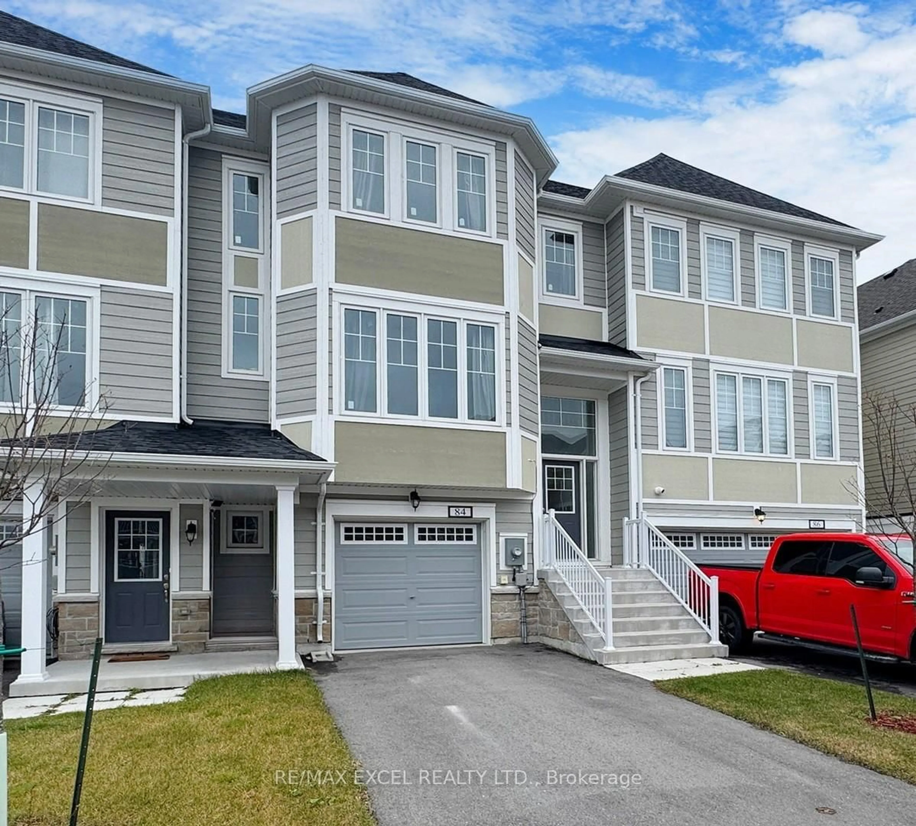 Home with vinyl exterior material, street for 84 Sandhill Crane Dr, Wasaga Beach Ontario L9Z 0K4