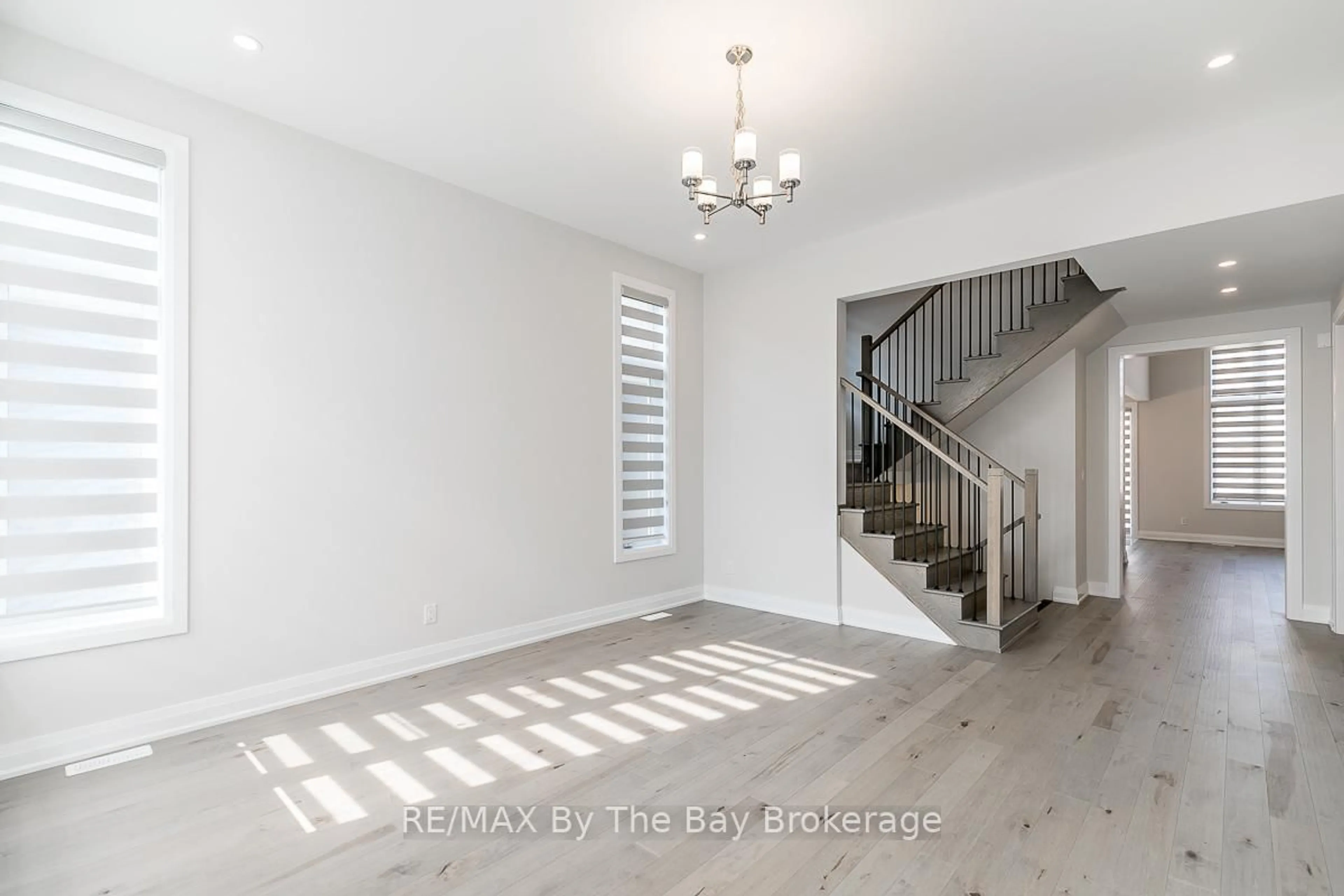 Indoor entryway for 5 Rosanne Circ, Wasaga Beach Ontario L9Z 0N4