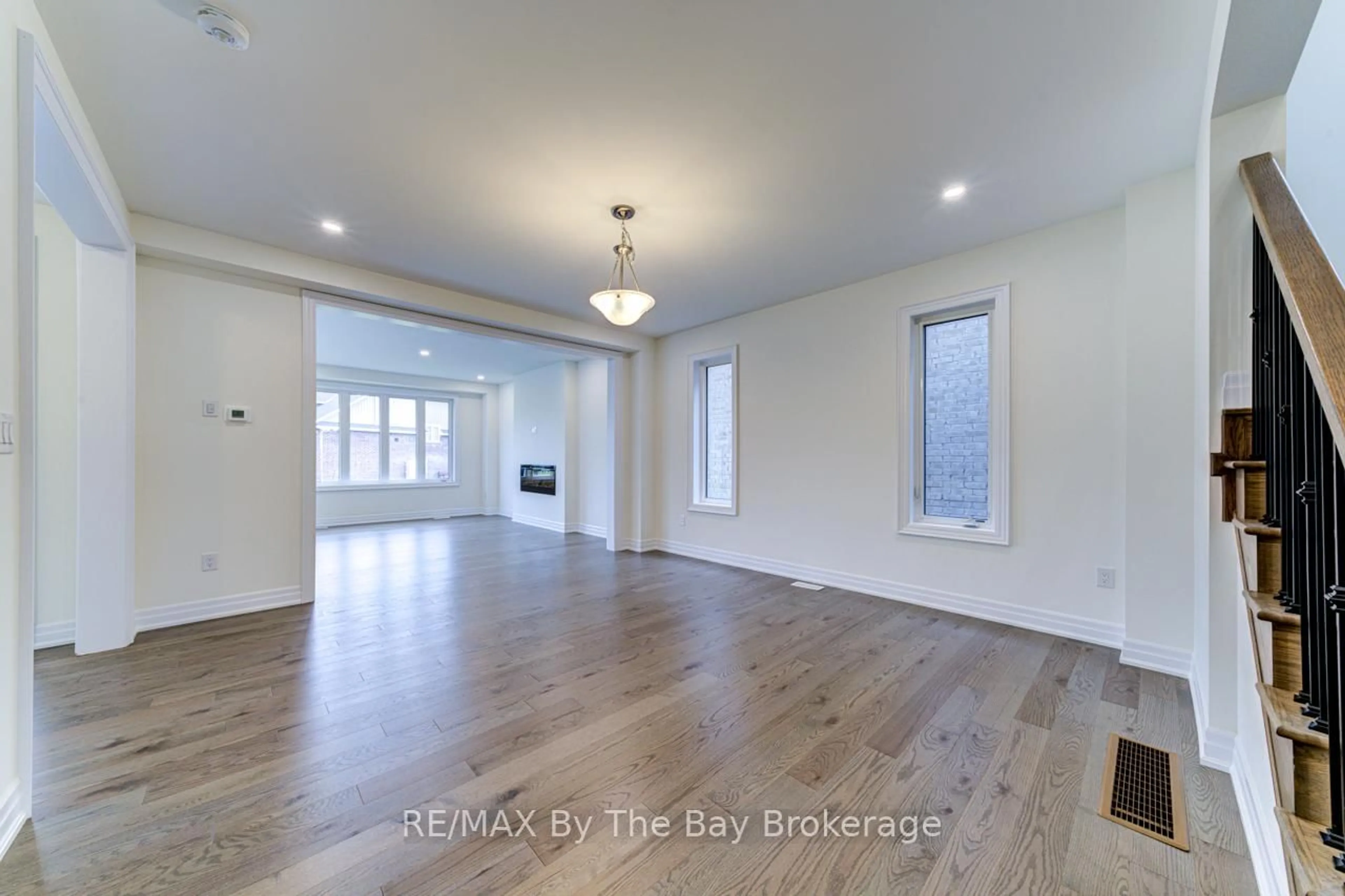 A pic of a room for 169 Rosanne Circ, Wasaga Beach Ontario L9Z 0N1