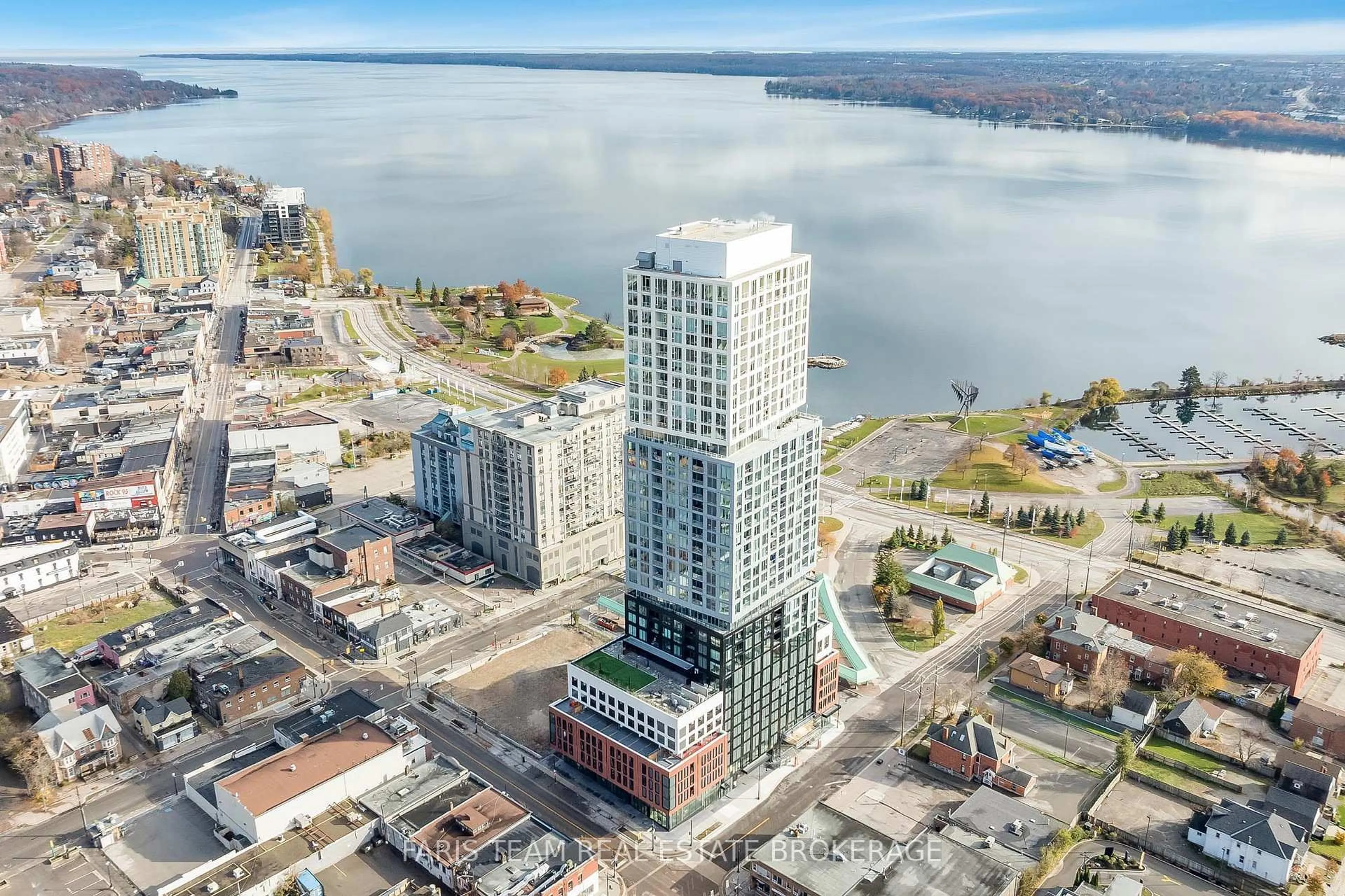 A pic from outside/outdoor area/front of a property/back of a property/a pic from drone, city buildings view from balcony for 39 Mary St #3301, Barrie Ontario L4N 1S9