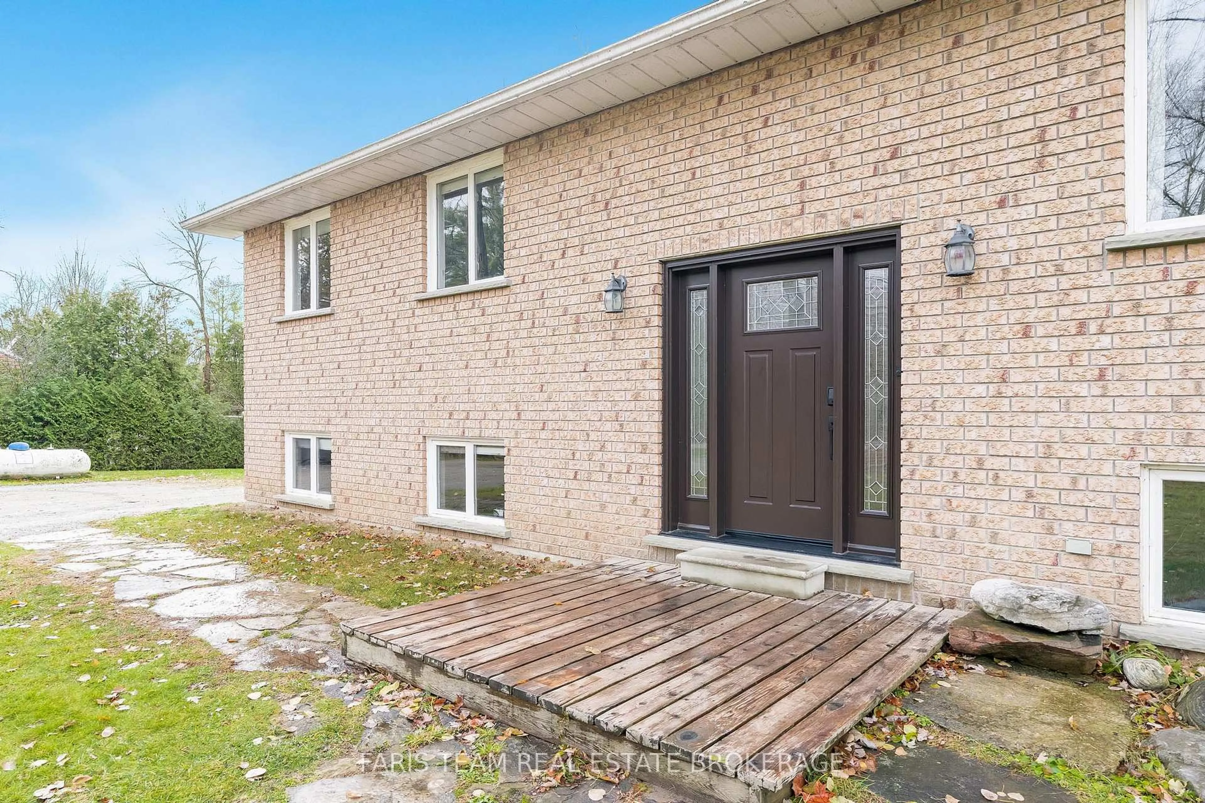 Home with brick exterior material, street for 3576 Peter St, Ramara Ontario L0K 1B0