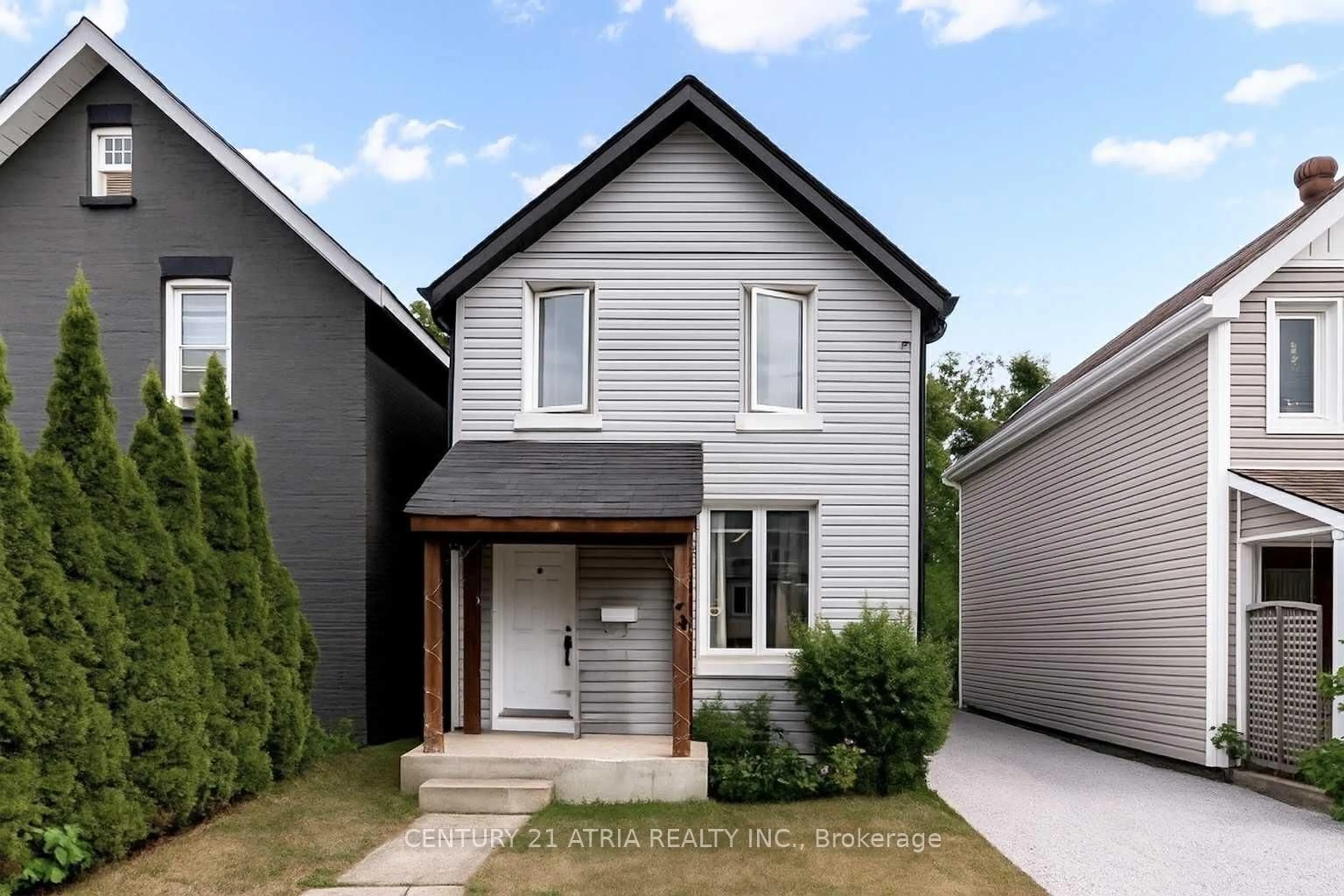 Home with brick exterior material, street for 59 Park St, Barrie Ontario L4N 1H7