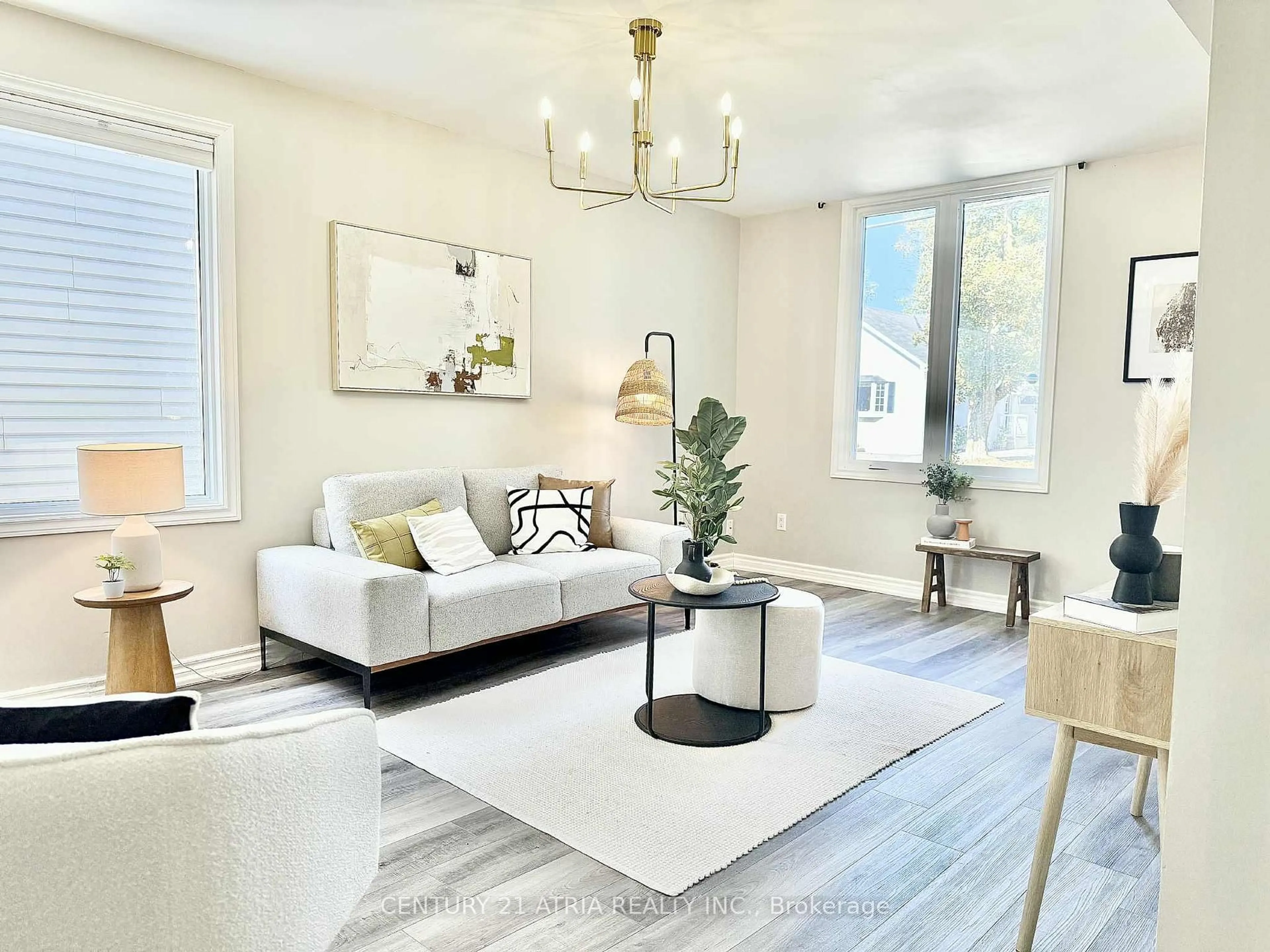 Living room with furniture, unknown for 59 Park St, Barrie Ontario L4N 1H7