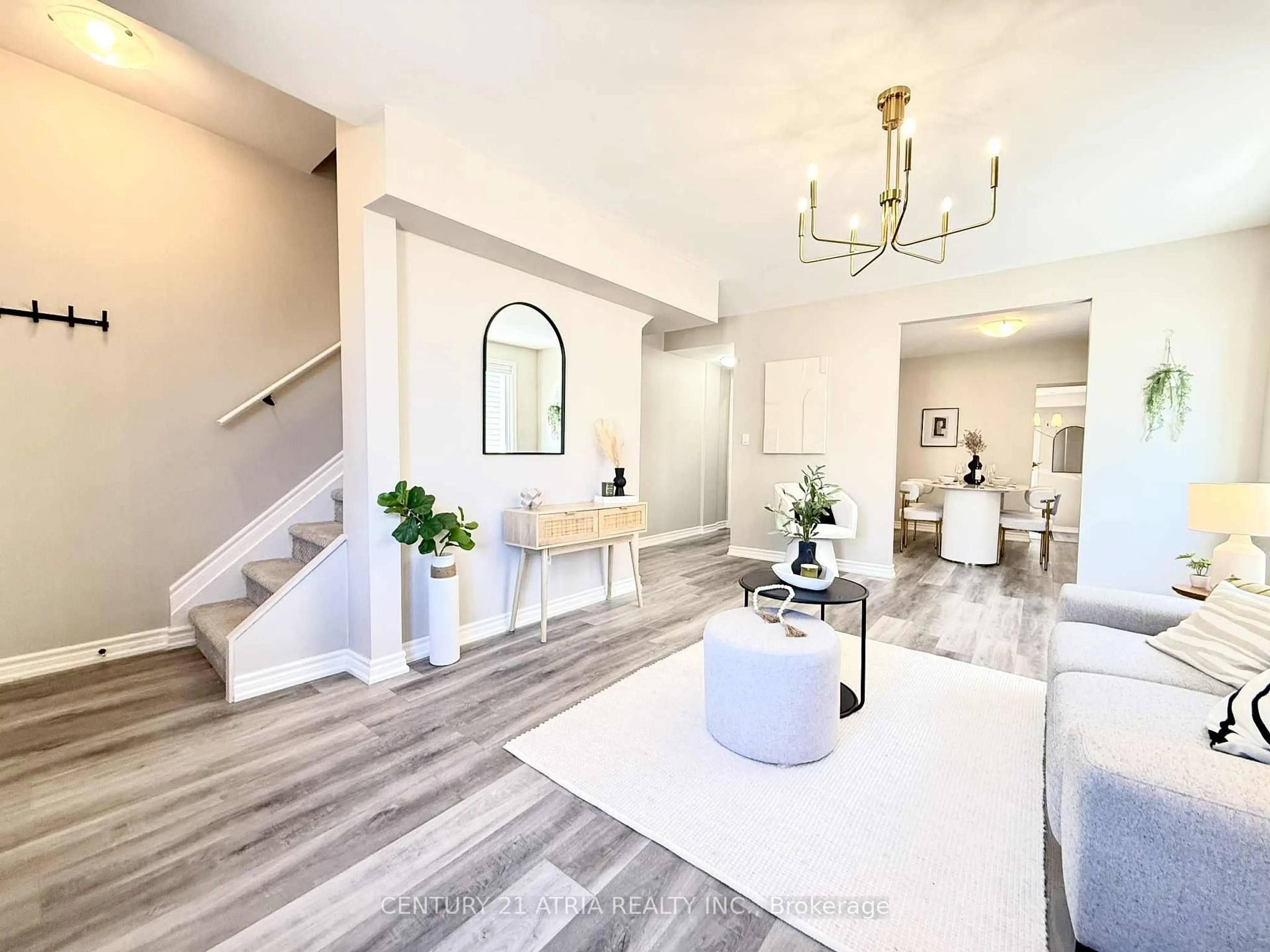 Indoor entryway for 59 Park St, Barrie Ontario L4N 1H7