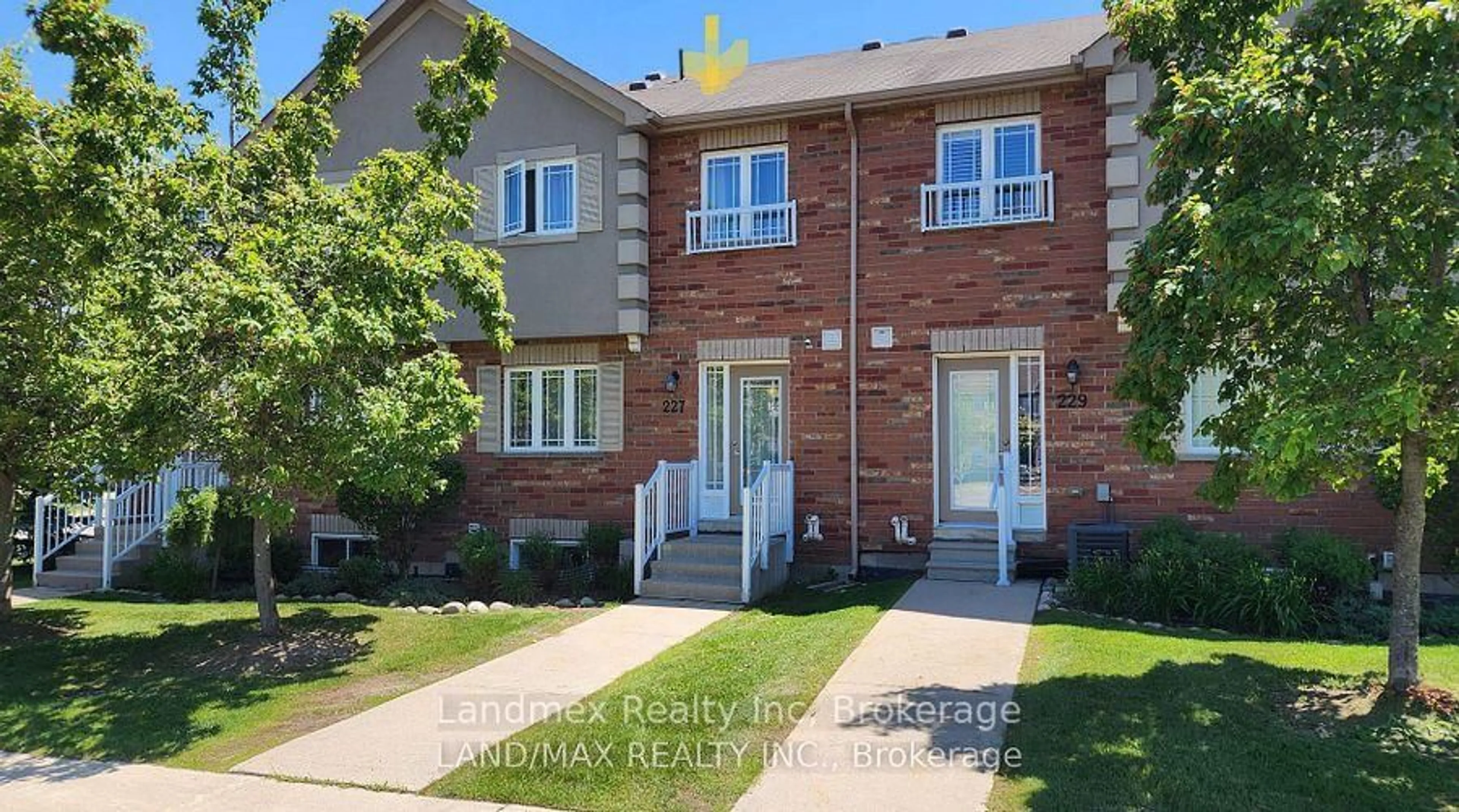 Home with brick exterior material, street for 227 Harvie Rd #43, Barrie Ontario L4N 9P8