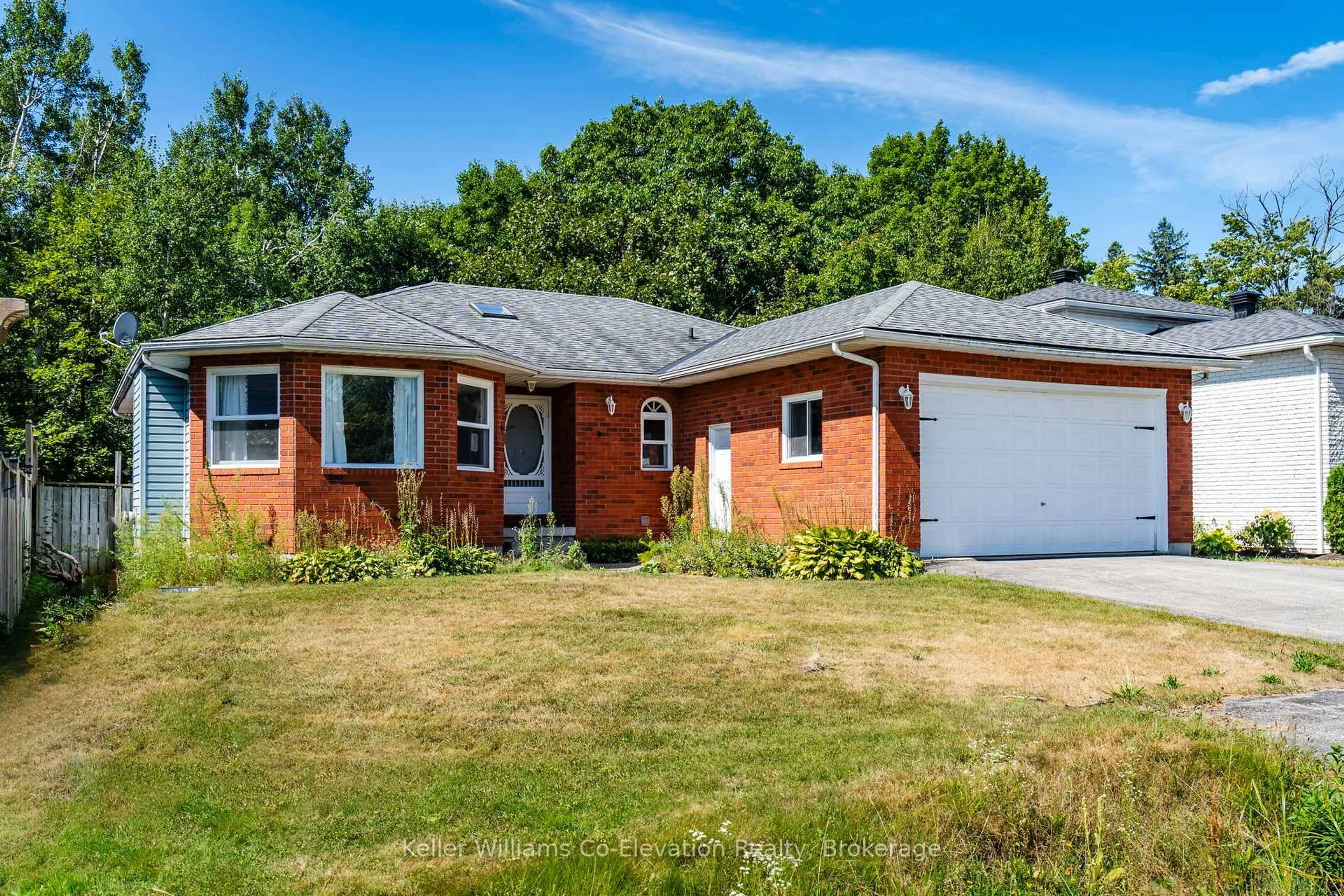 Home with brick exterior material, street for 8 Bridle Rd, Penetanguishene Ontario L9M 1J5