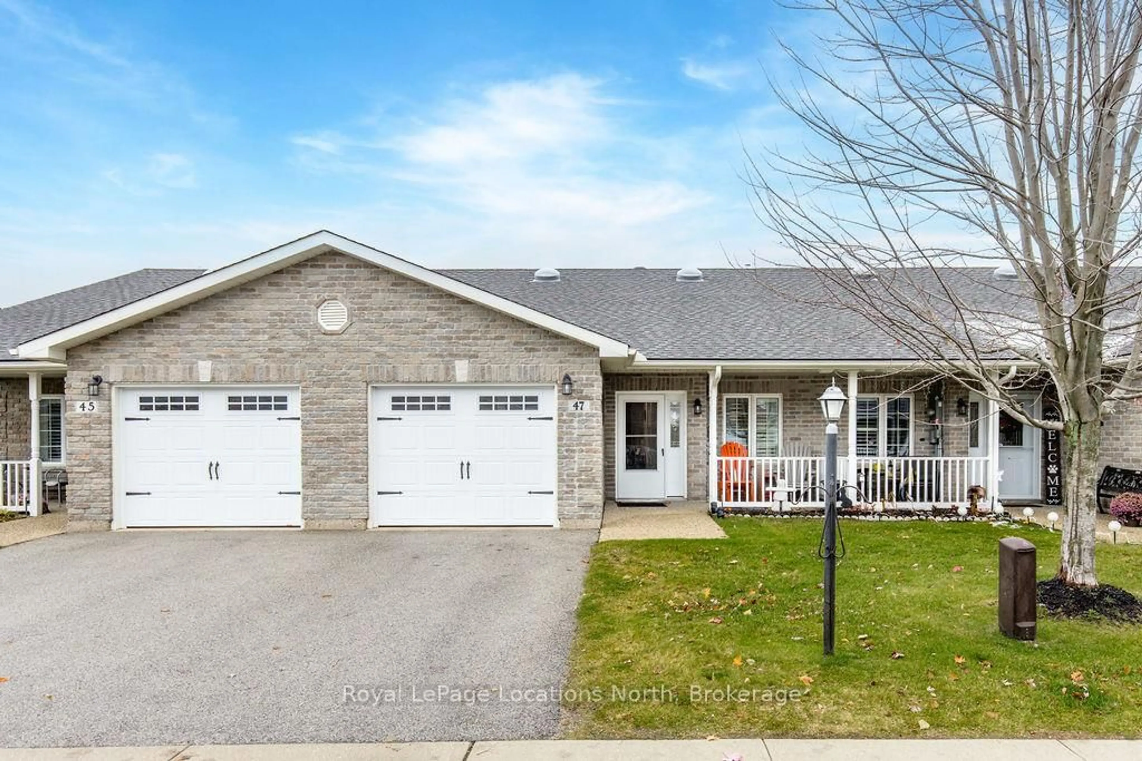 Home with brick exterior material, street for 47 Clover Cres, Wasaga Beach Ontario L9Z 0G4