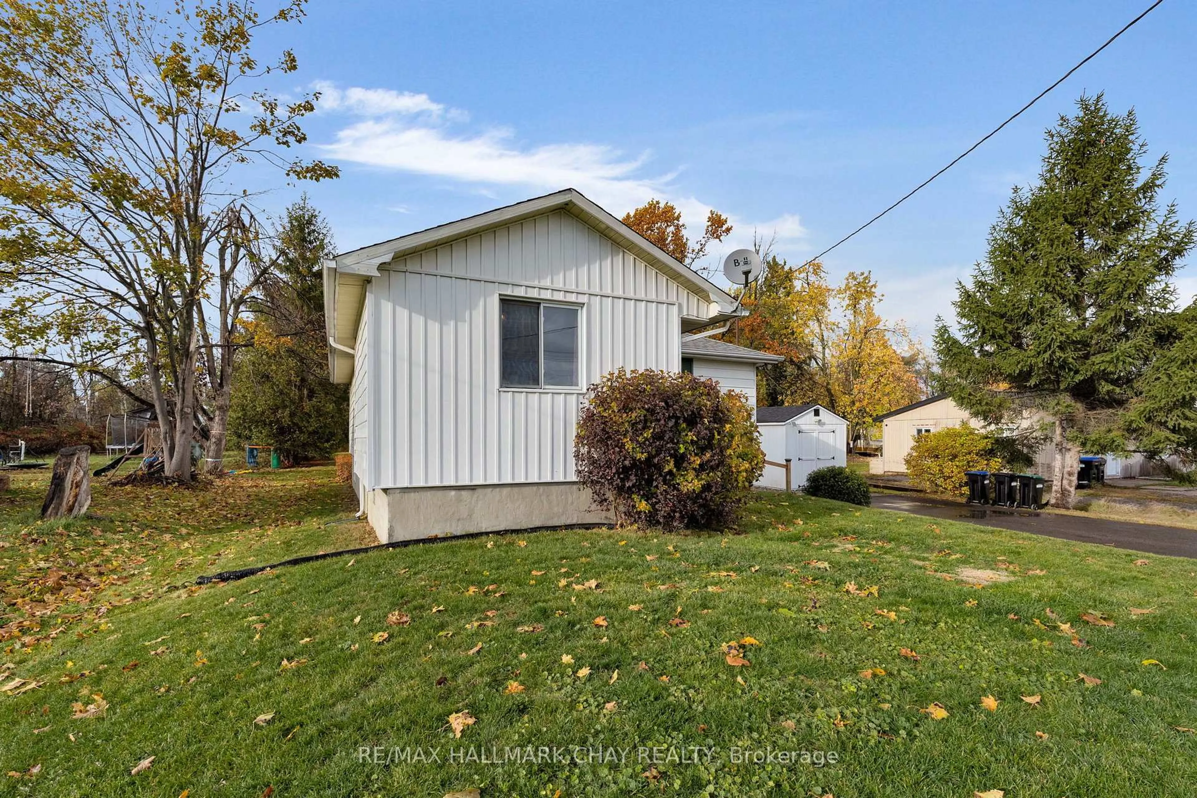 Shed for 2344 11 Highway, Oro-Medonte Ontario L0L 2L0