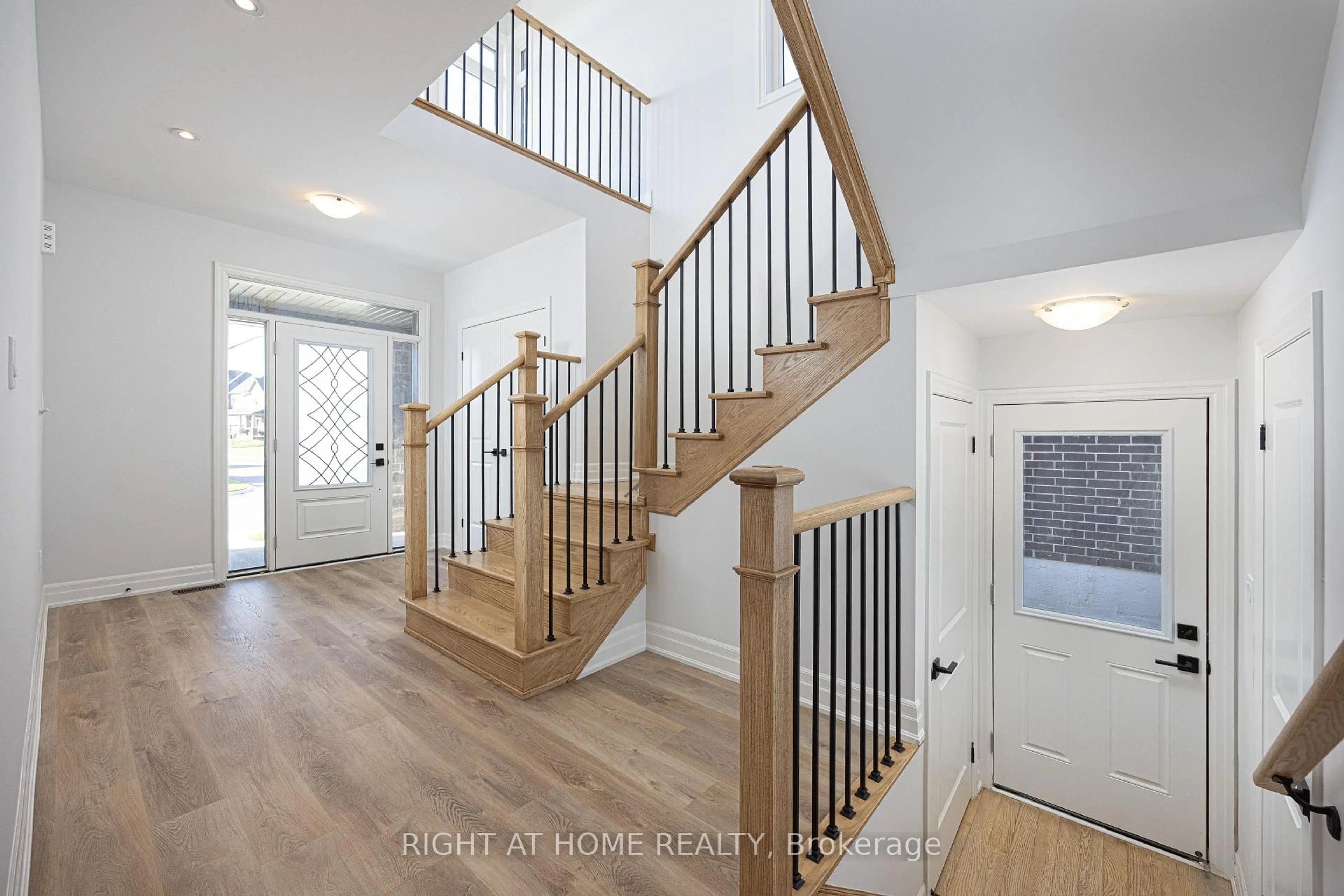 Unknown for 8 Nicort Rd, Wasaga Beach Ontario L9Z 0N4