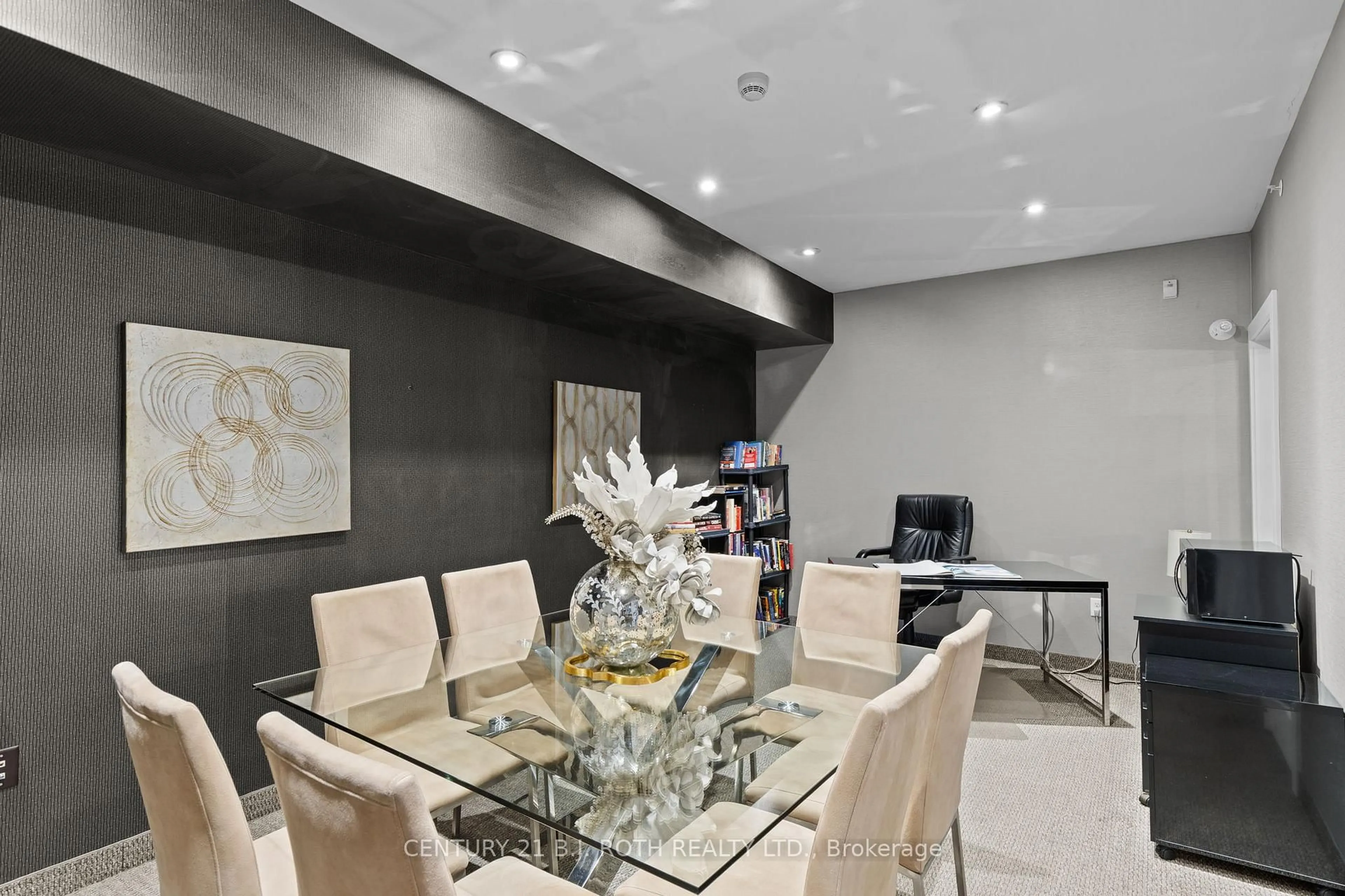 Dining room, unknown for 44 FERNDALE Dr #412, Barrie Ontario L4N 2V1