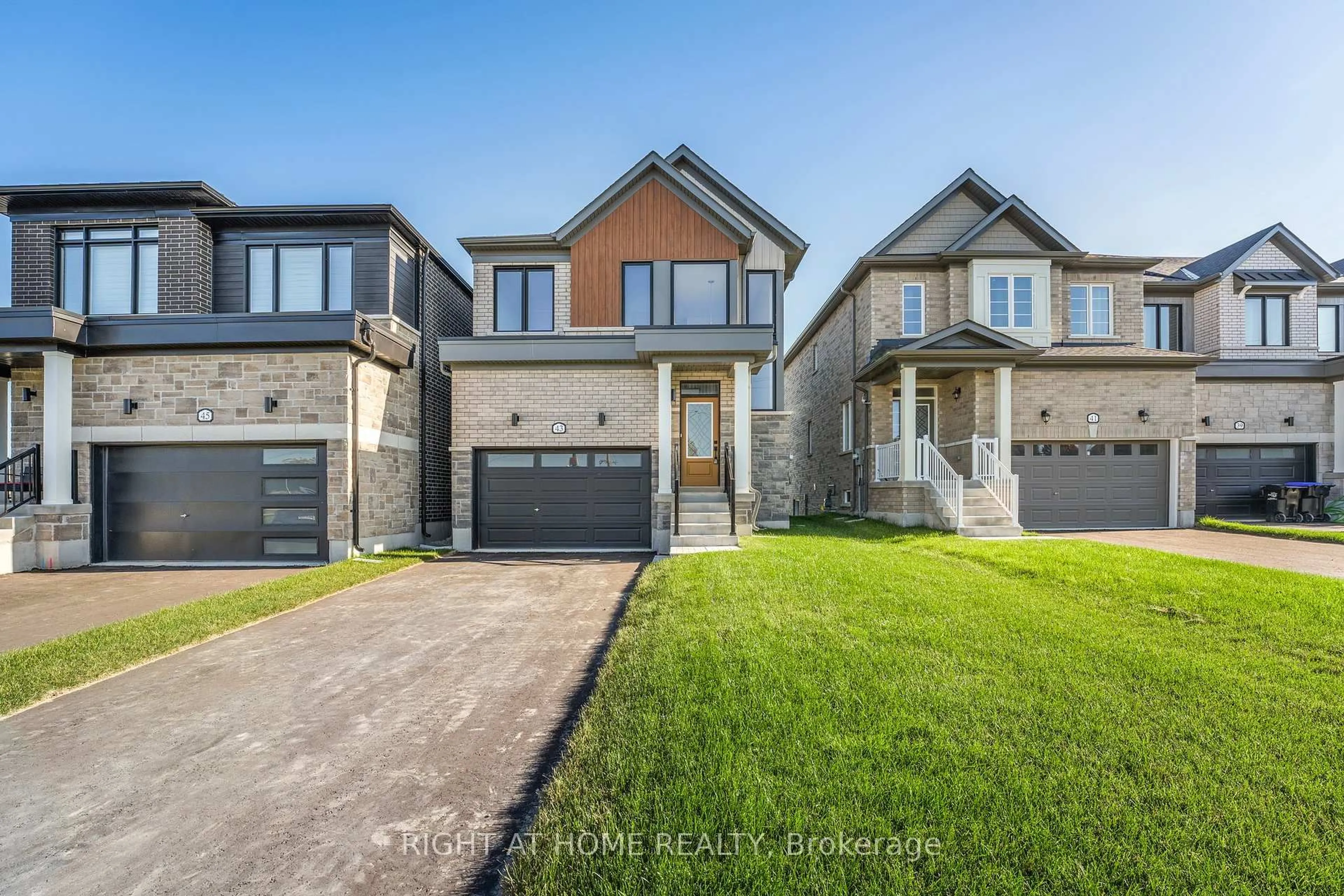 Home with brick exterior material, street for 43 Federica Cres, Wasaga Beach Ontario L9Z 0N5