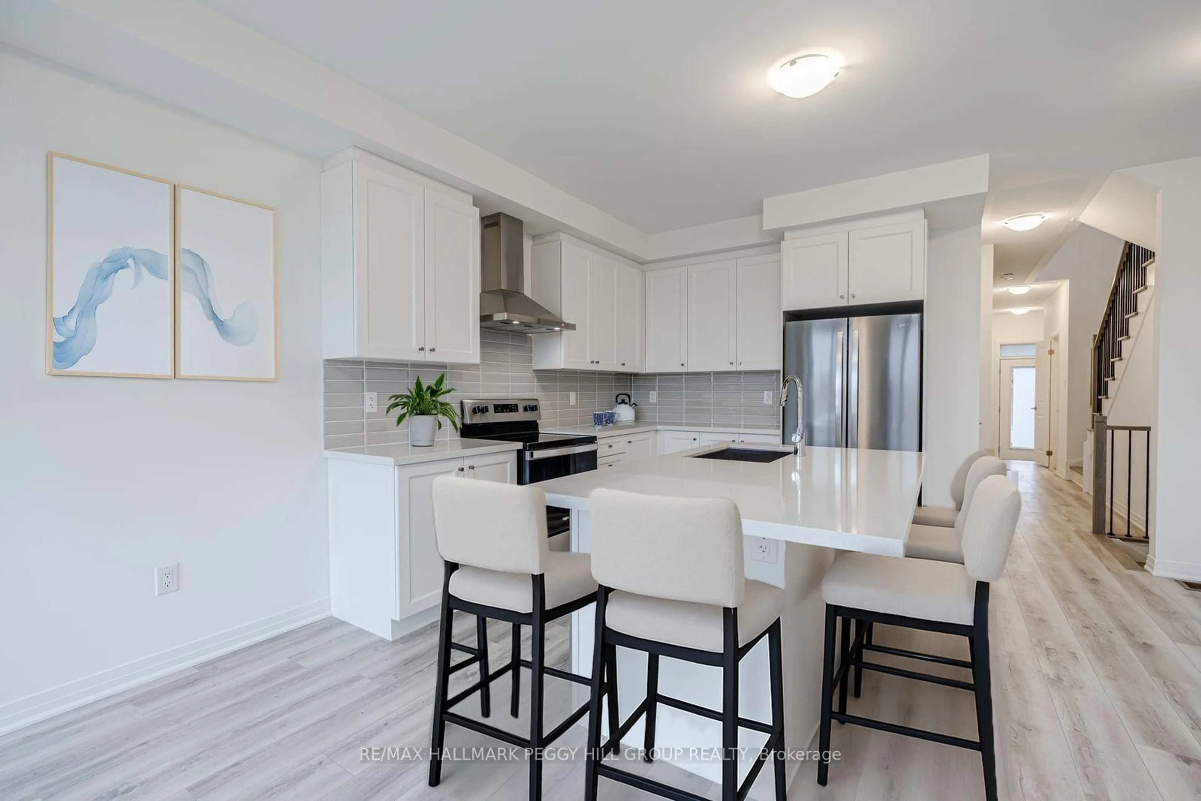 Open concept kitchen, unknown for 55 Sagewood Ave, Barrie Ontario L9J 0K4