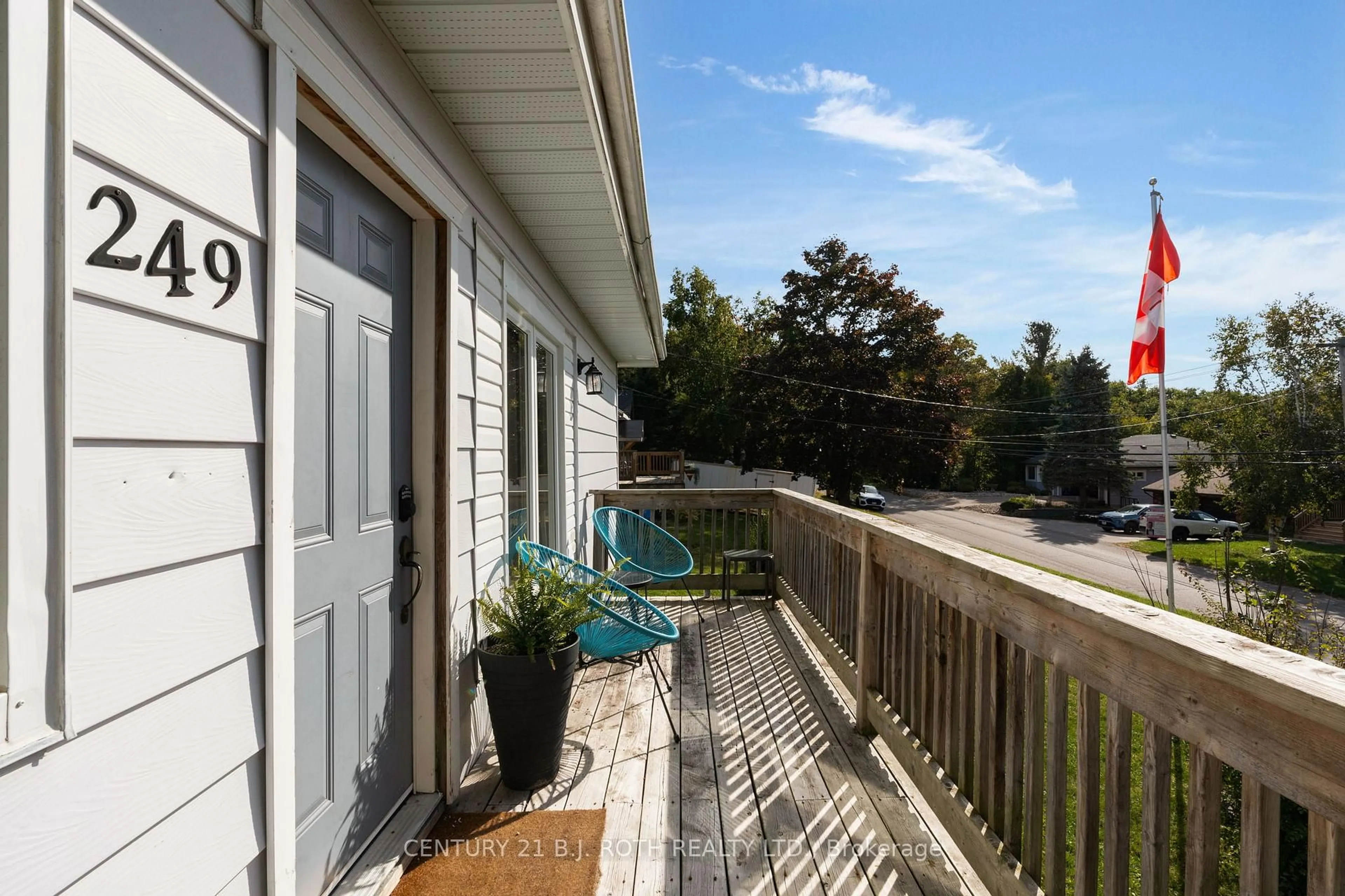 Patio, water/lake/river/ocean view for 249 Church St, Penetanguishene Ontario L9M 1G6