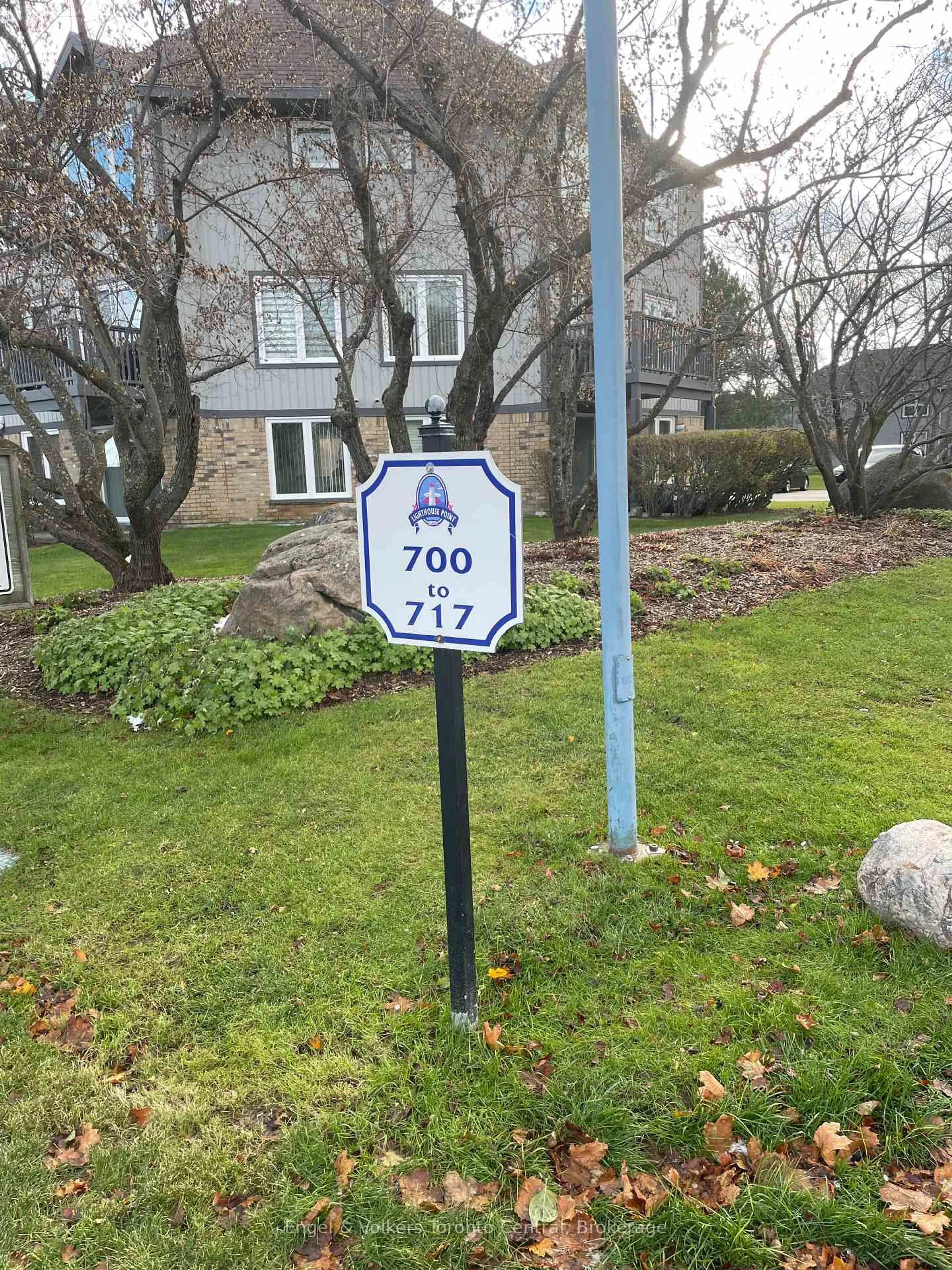 Parking for 700 Johnston Park Ave #1, Collingwood Ontario L9Y 5C7