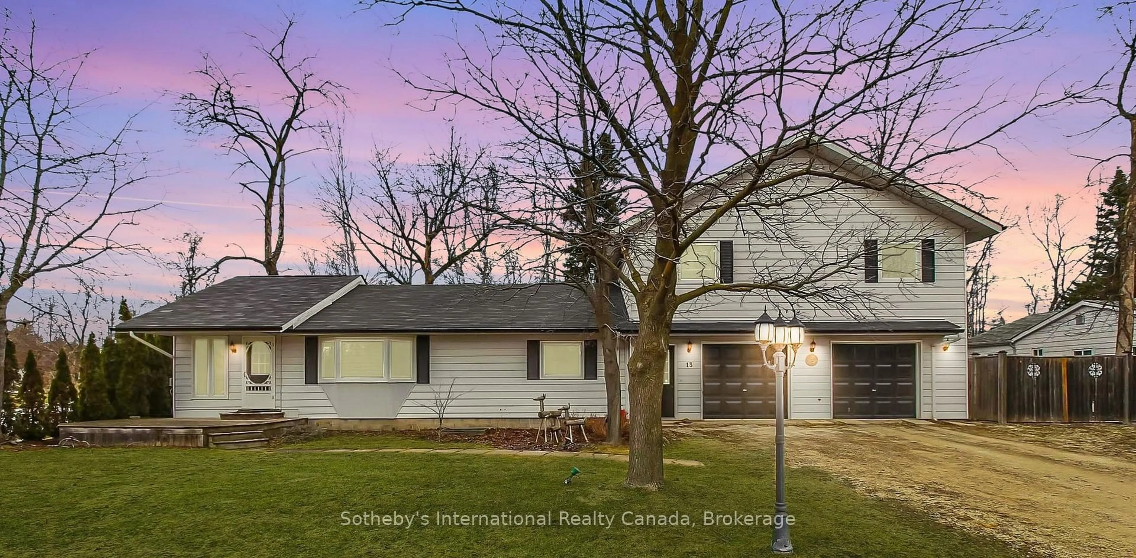 Unknown for 13 Belcher St, Collingwood Ontario L9Y 3Z1