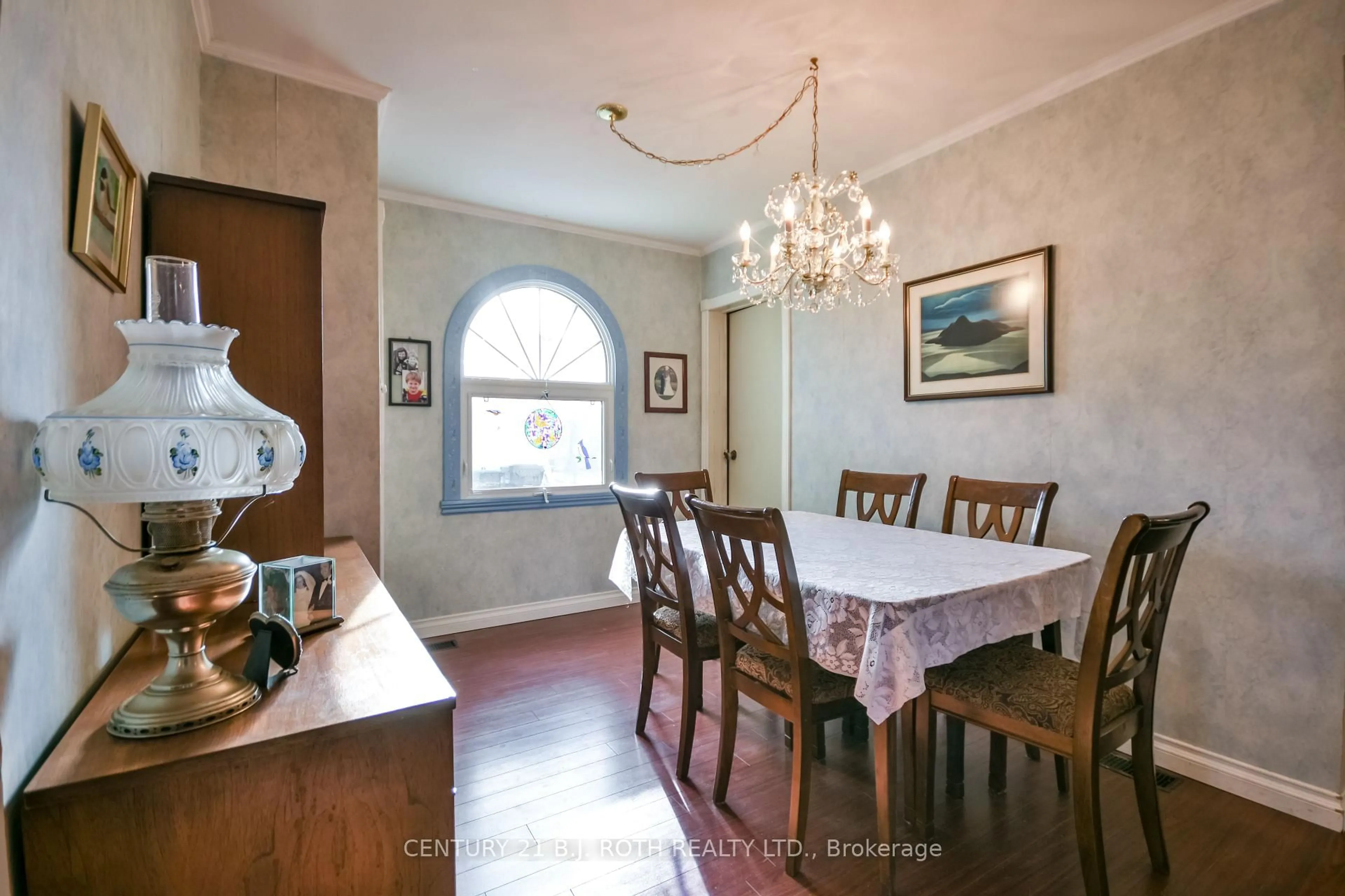 Dining room, unknown for 164 Cook St, Barrie Ontario L4M 4G9