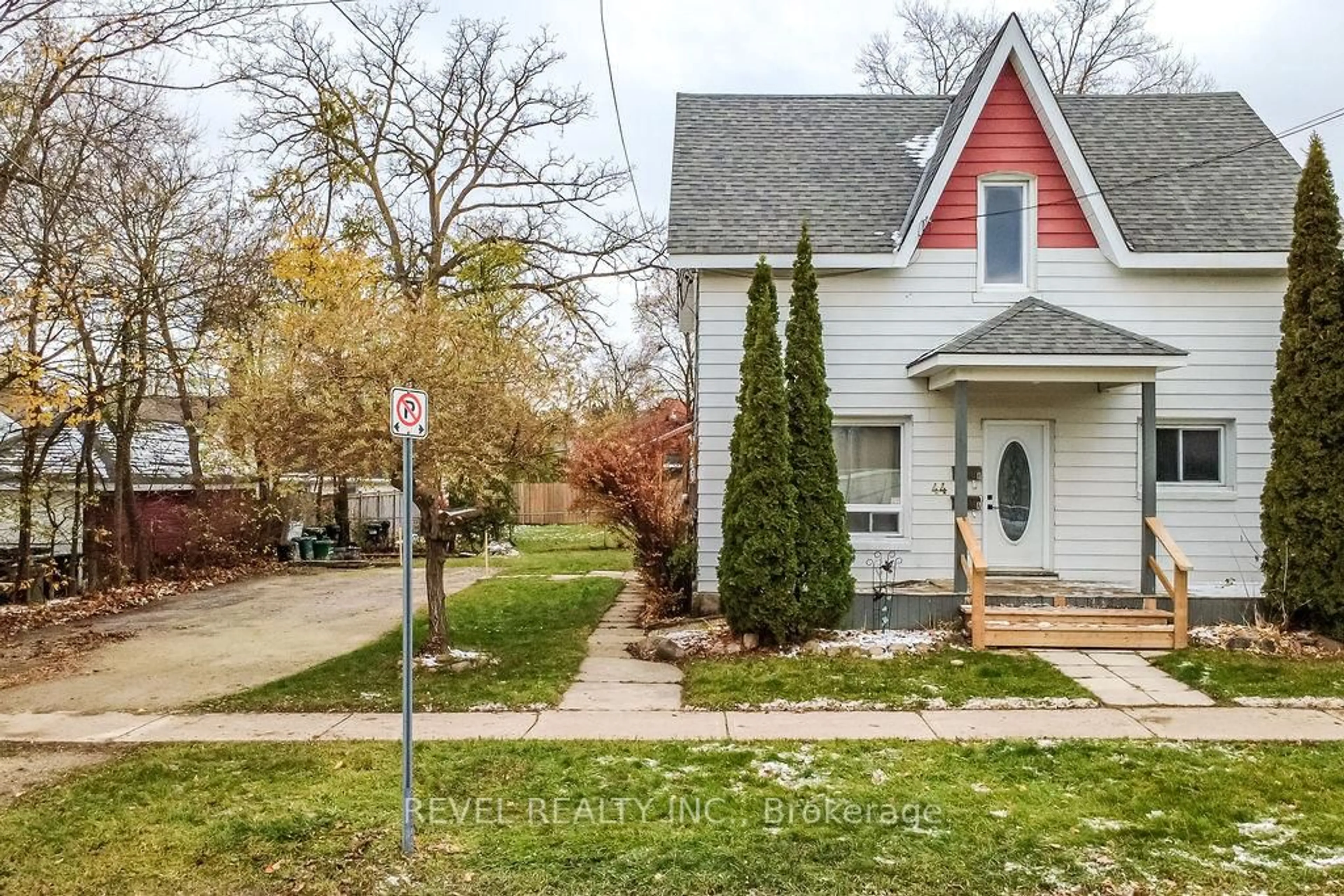 Unknown for 44 Parkside Dr, Barrie Ontario L4N 1W9