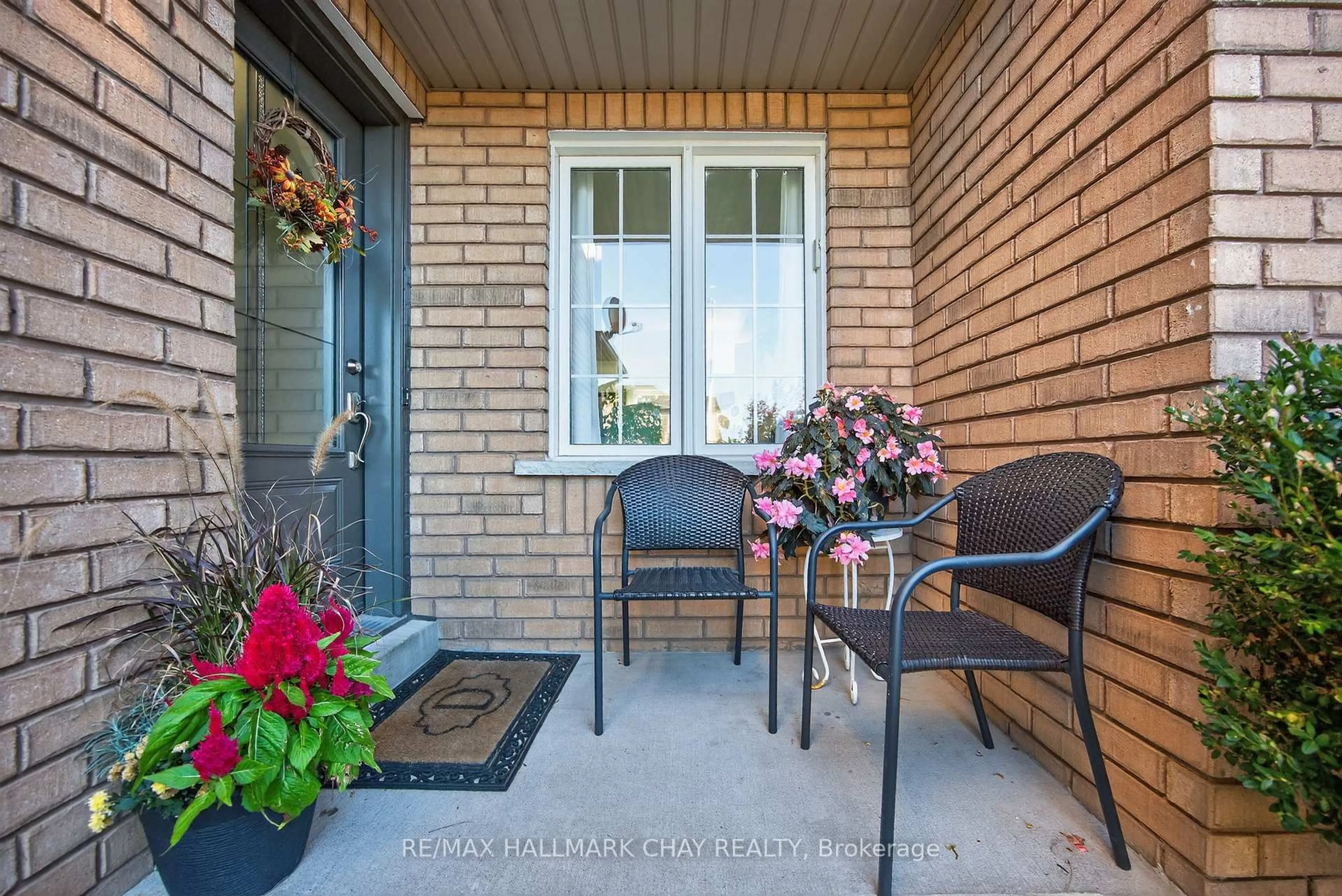 Patio, street for 3 Coleman Dr, Barrie Ontario L4N 0R5