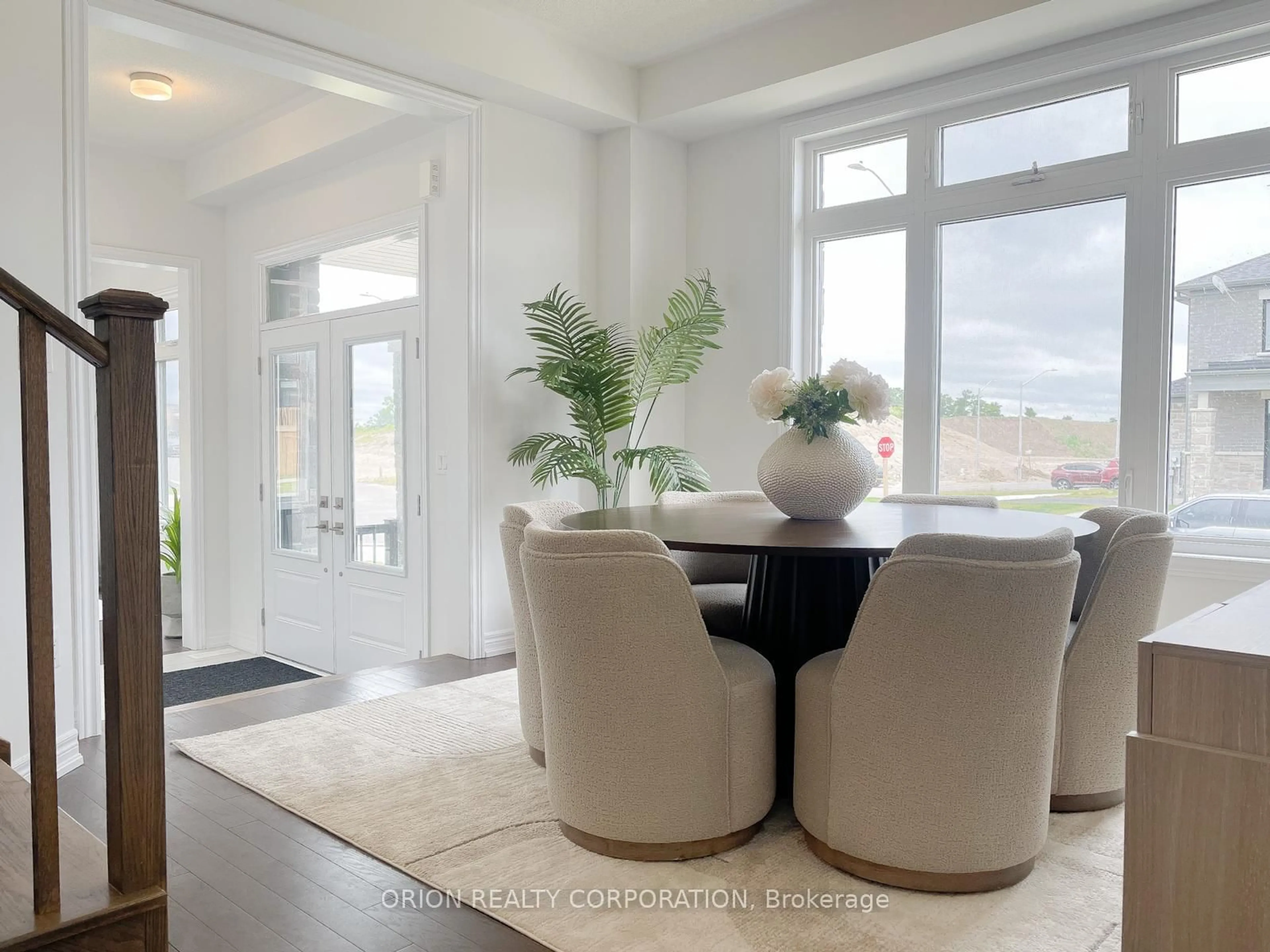 Unknown for 147 Fenchurch Manr, Barrie Ontario L9J 0X1