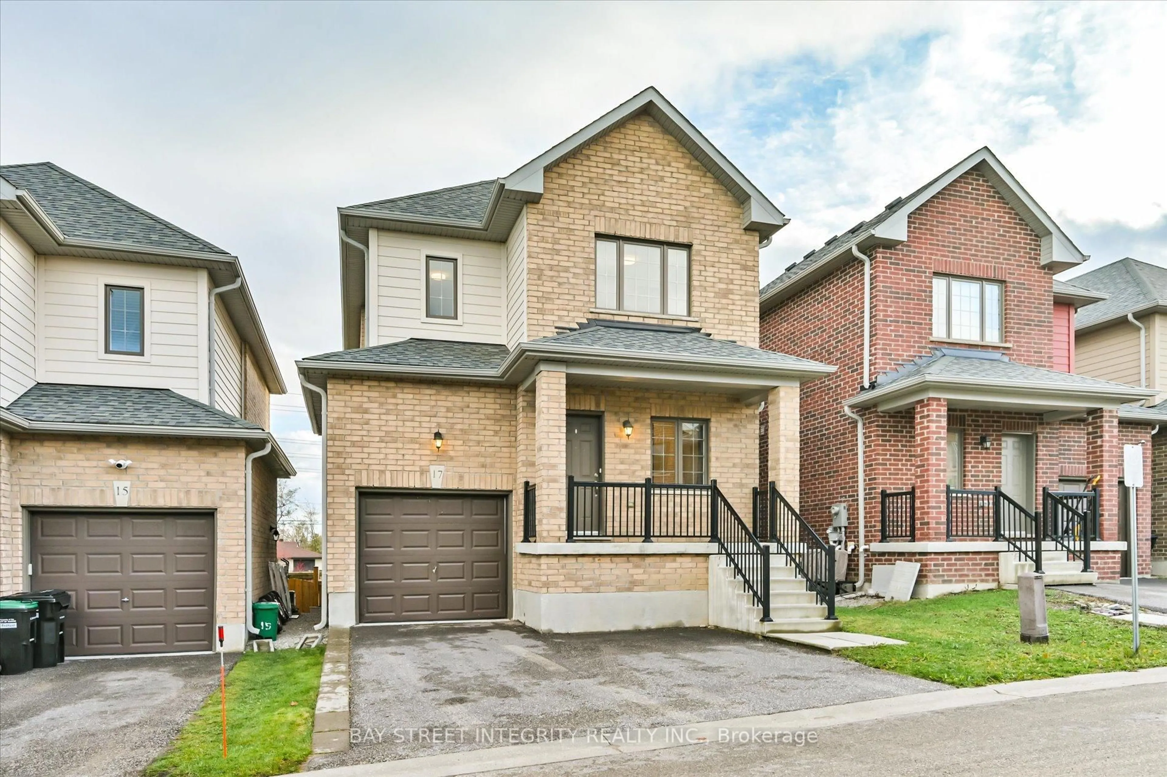 Home with brick exterior material, street for 17 BEDFORD ESTATES Cres, Barrie Ontario L4N 9K5