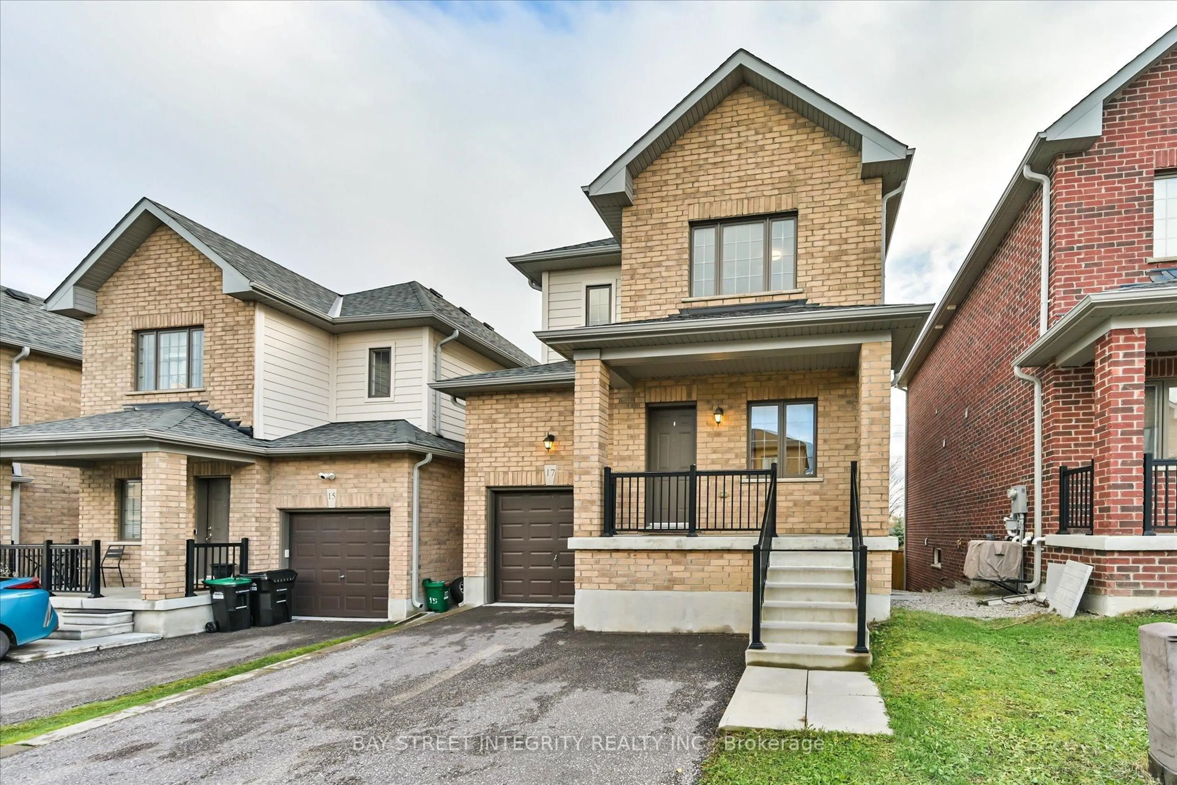 Home with brick exterior material, street for 17 BEDFORD ESTATES Cres, Barrie Ontario L4N 9K5