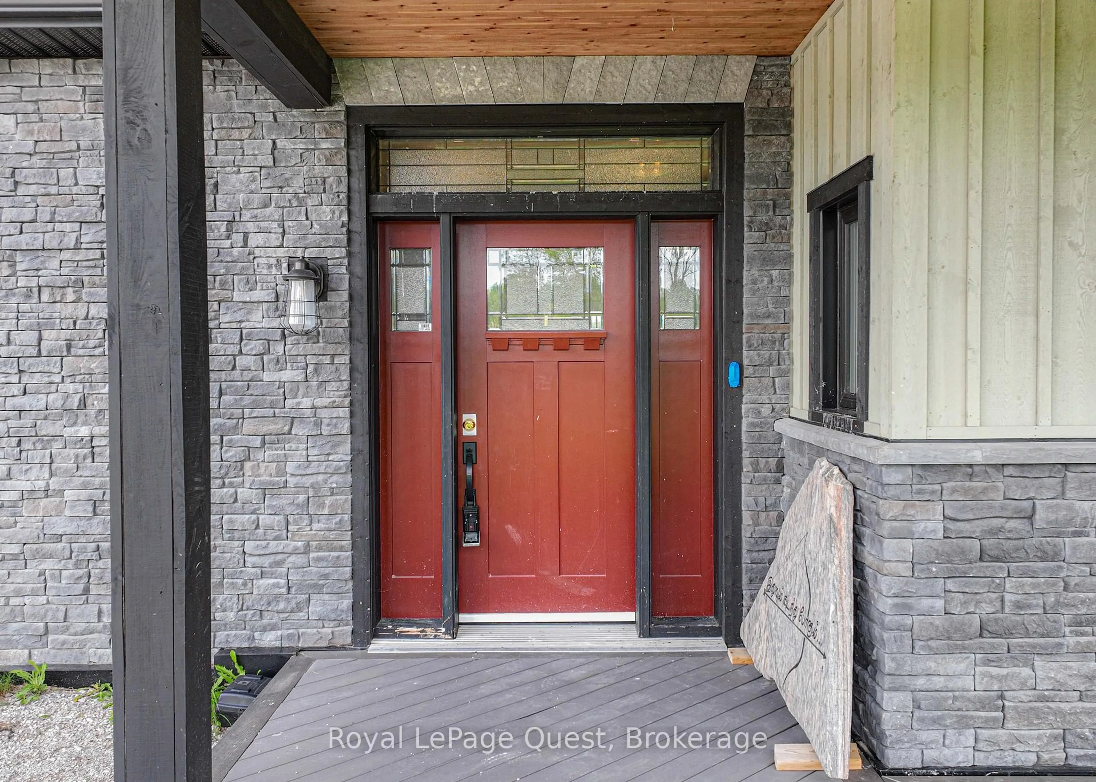 Indoor entryway for 7761 Mcarthur Sdrd, Ramara Ontario L0K 2B0