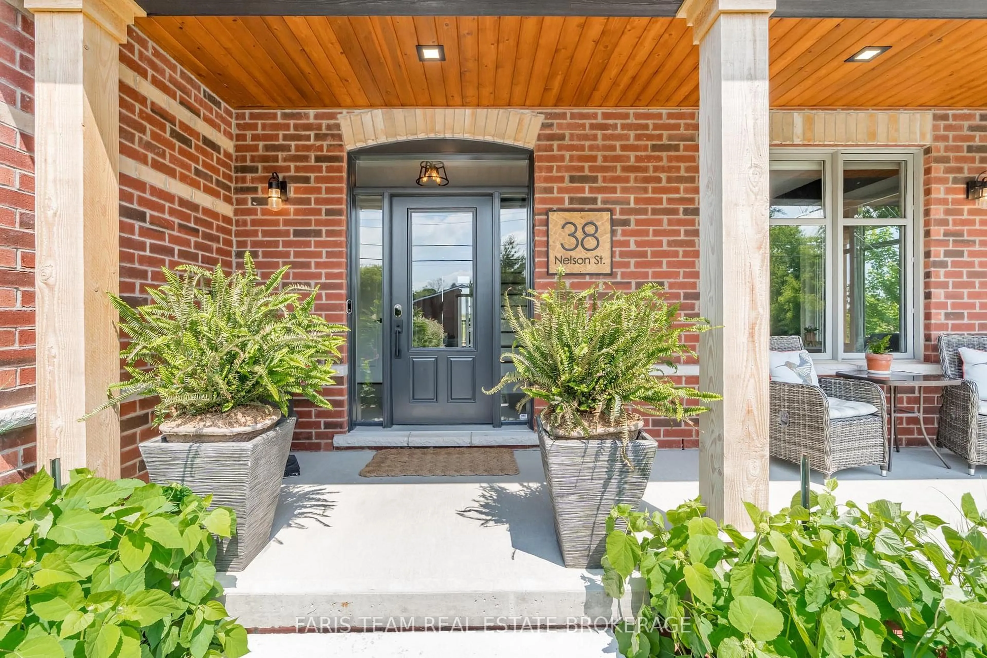 Unknown for 38 Nelson St, Clearview Ontario L0M 1G0