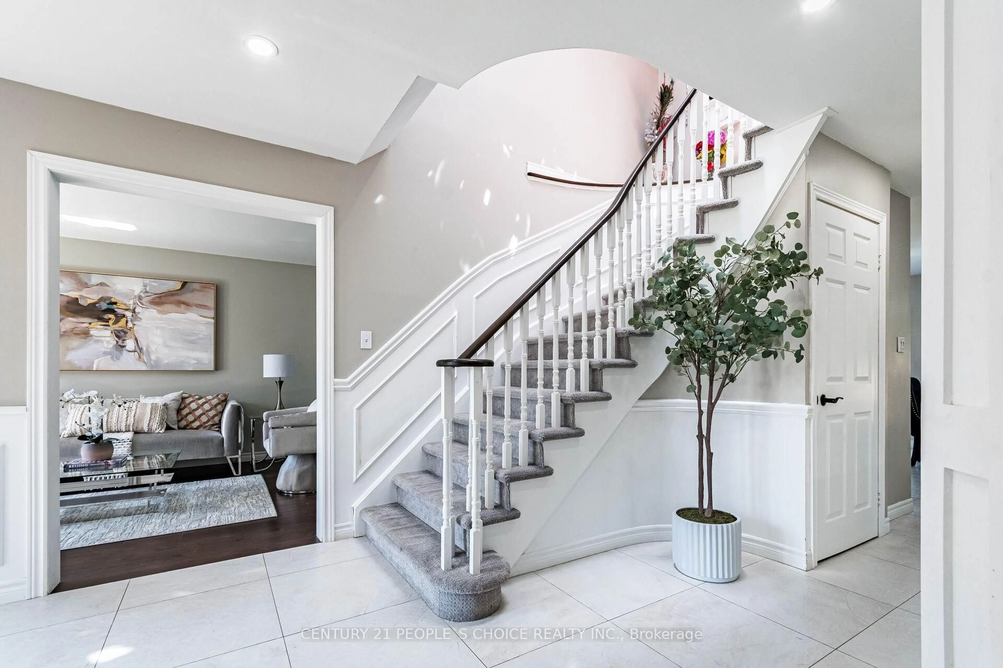 Unknown for 414 Cundles Rd, Barrie Ontario L4N 7C2